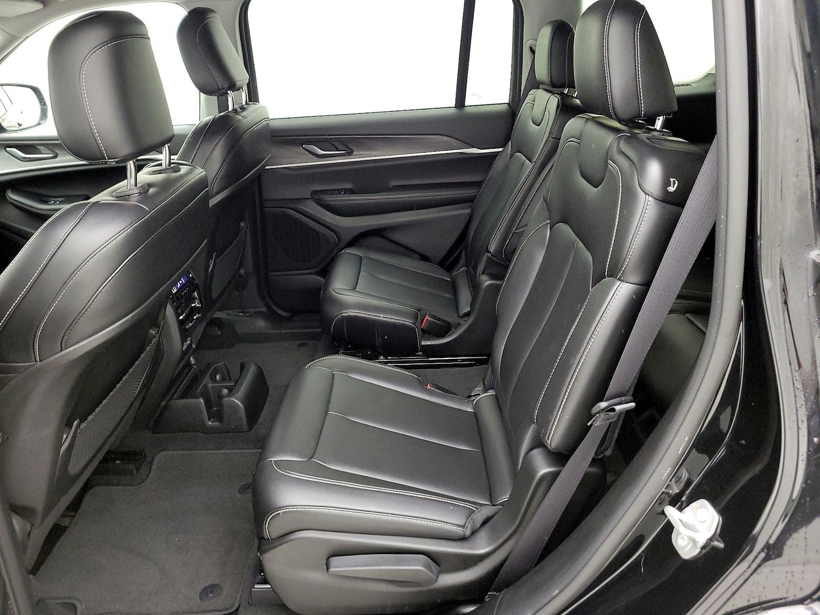 Rear Air Conditioning