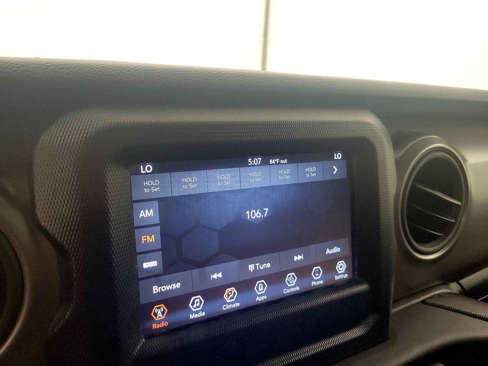 2022 Jeep Wrangler Willys - Photo 16