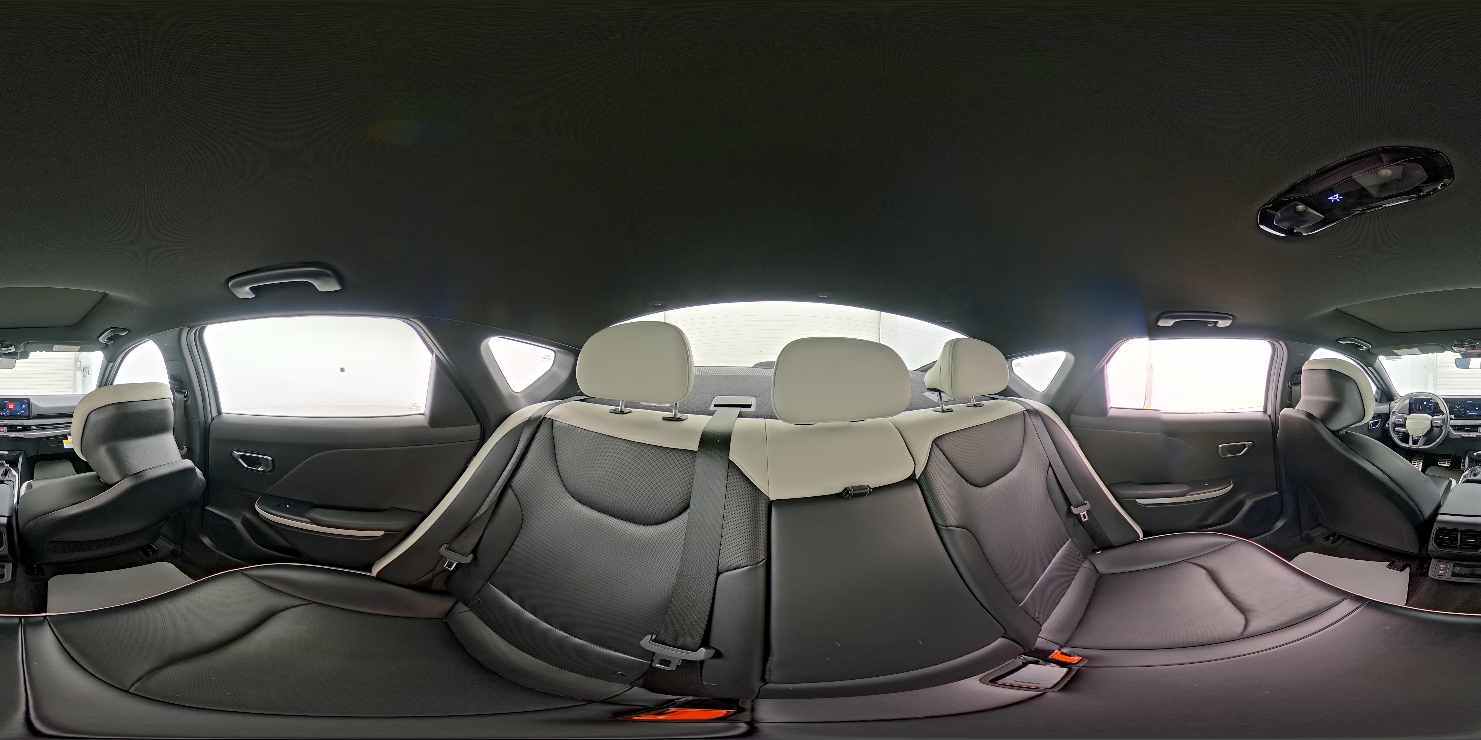 2025 Kia K4 GT-Line Turbo - Photo 27