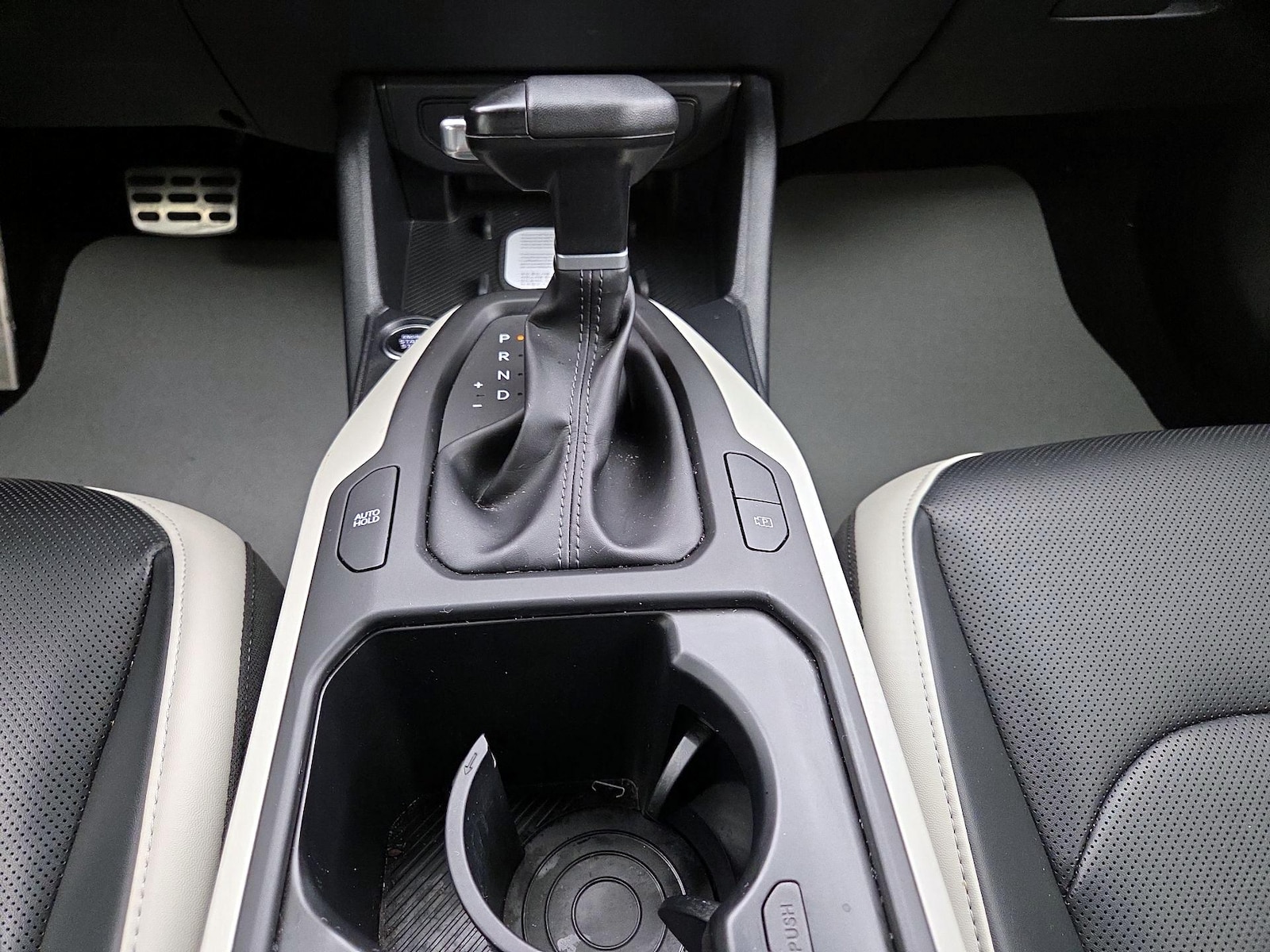 2025 Kia K4 GT-Line Turbo - Photo 19