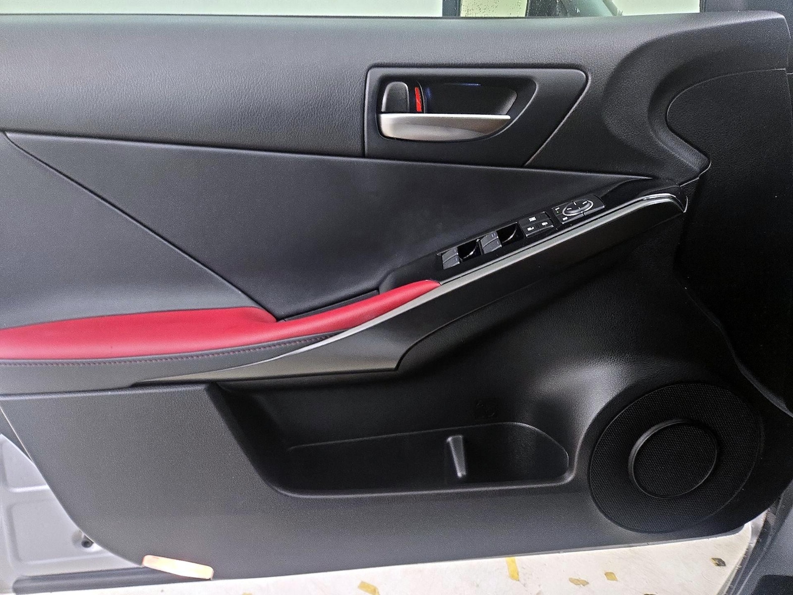 2023 Lexus IS 300 - Photo 13