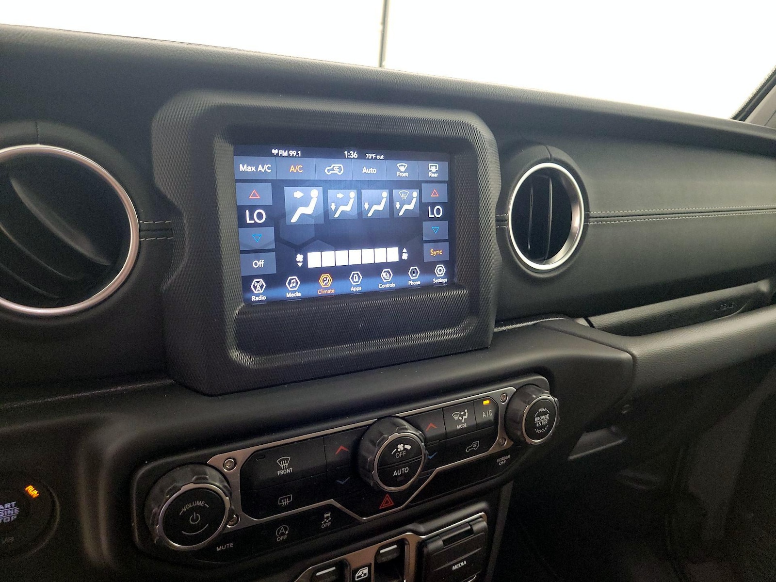 2021 Jeep Wrangler Unlimited Sahara - Photo 17