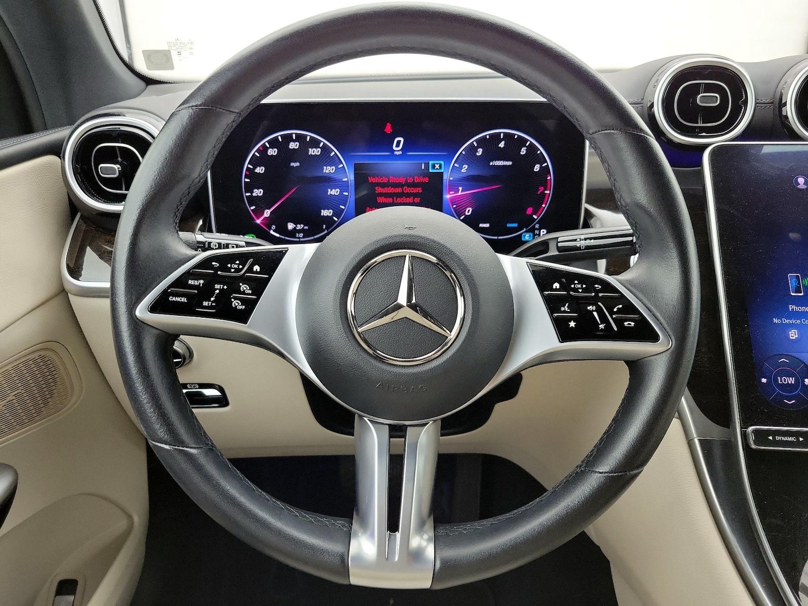2023 Mercedes-Benz GLC GLC300 - Photo 11