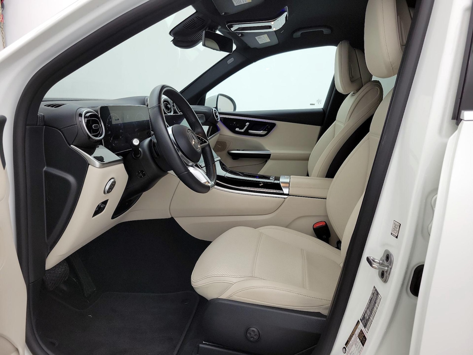 2023 Mercedes-Benz GLC GLC300 - Photo 12