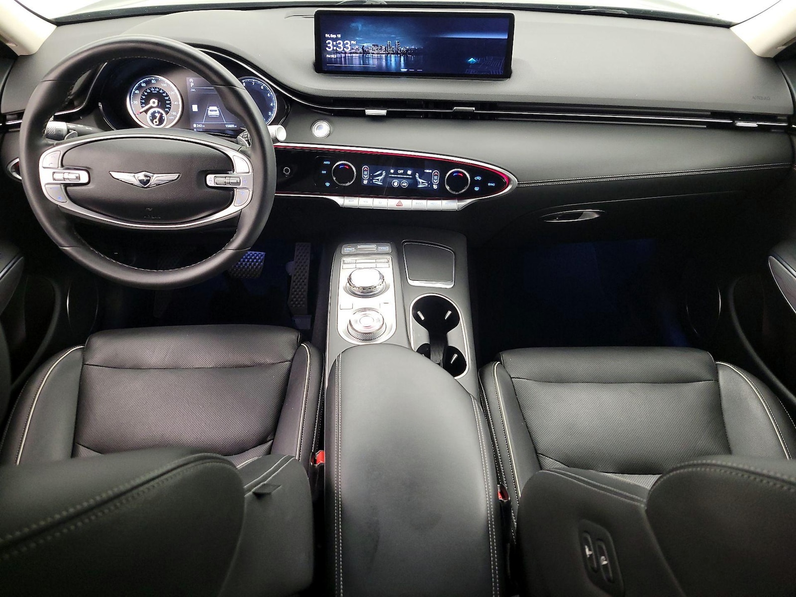 2025 GENESIS GV70 Standard - Photo 10