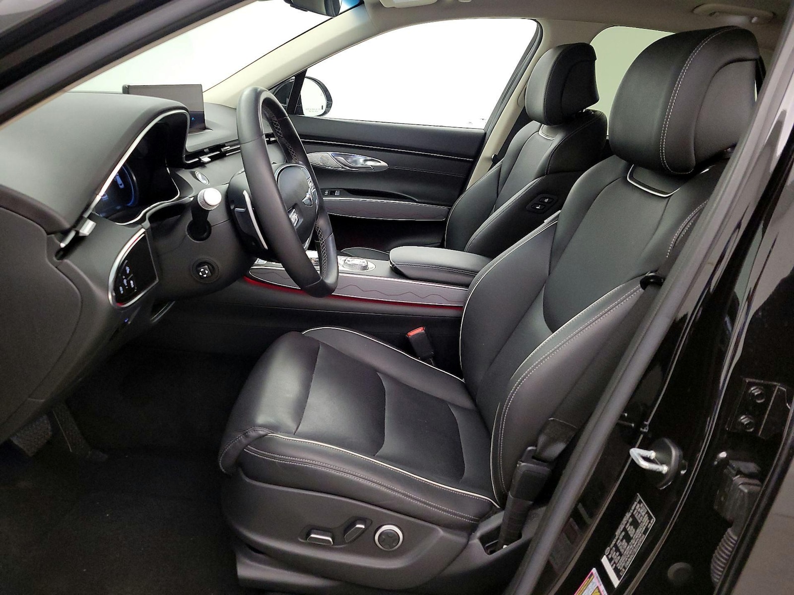 2025 GENESIS GV70 Standard - Photo 12