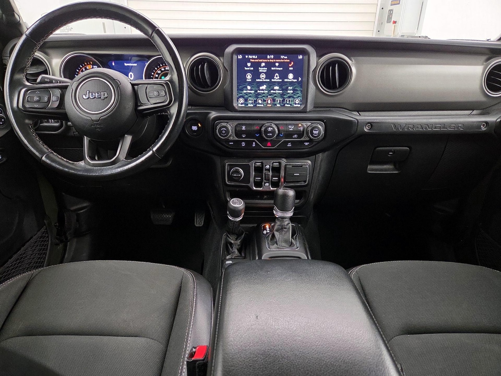 Apple CarPlay® & Android Auto™