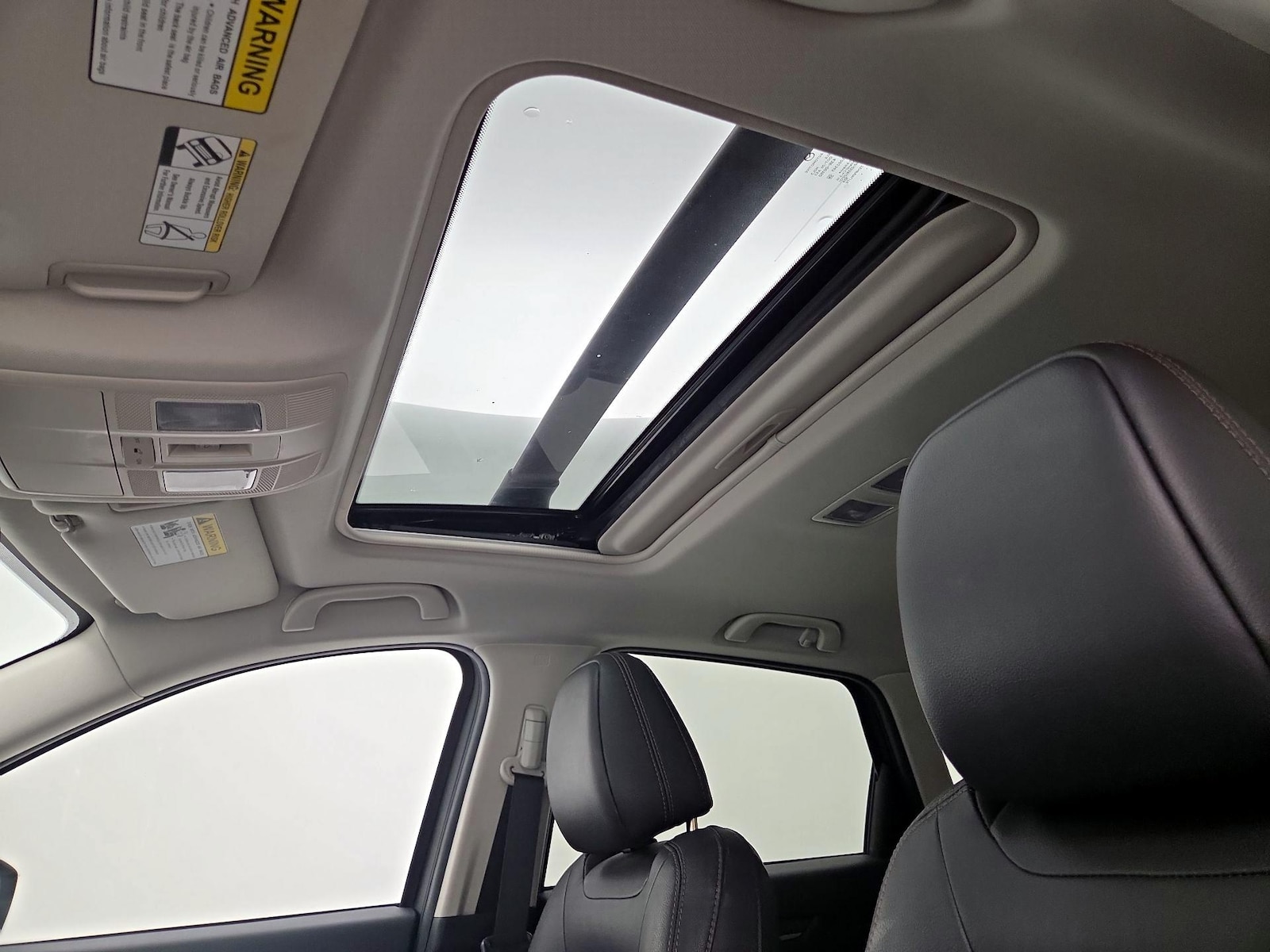 Sunroof(s) & Overhead Airbags