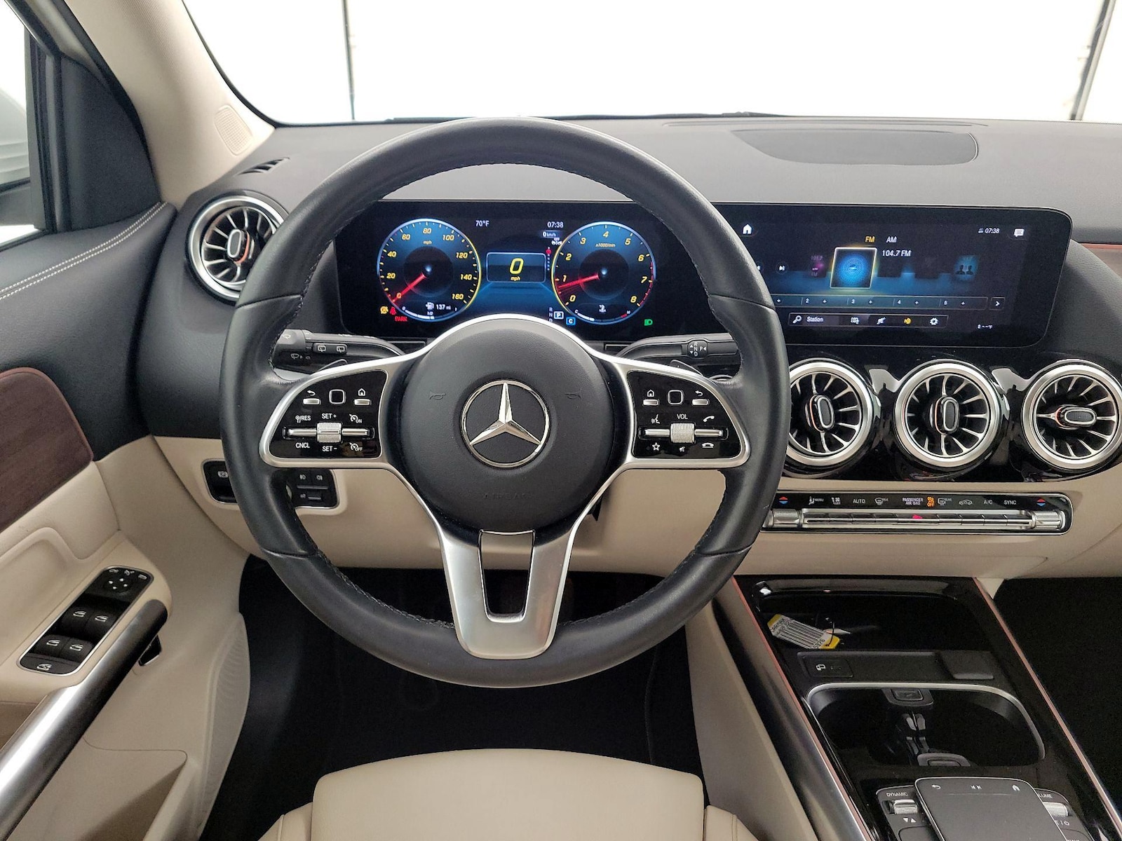 2023 Mercedes-Benz GLA Base - Photo 11