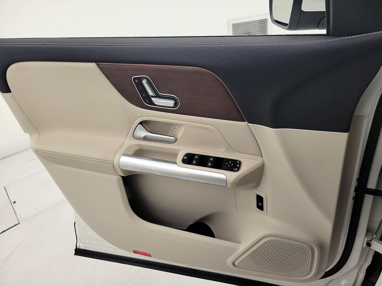 2023 Mercedes-Benz GLA Base - Photo 13