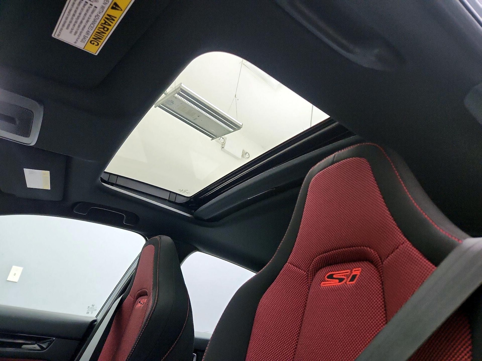 Sunroof(s) & Overhead Airbags
