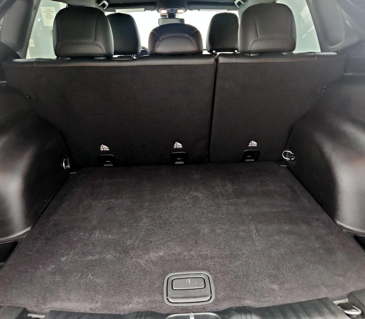 Trunk/Cargo (Seats Up)