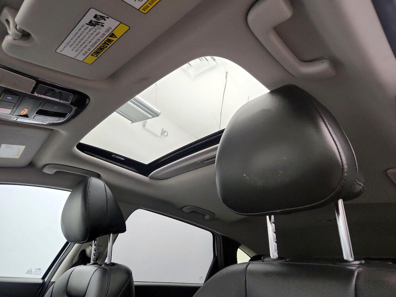 Sunroof(s) & Overhead Airbags