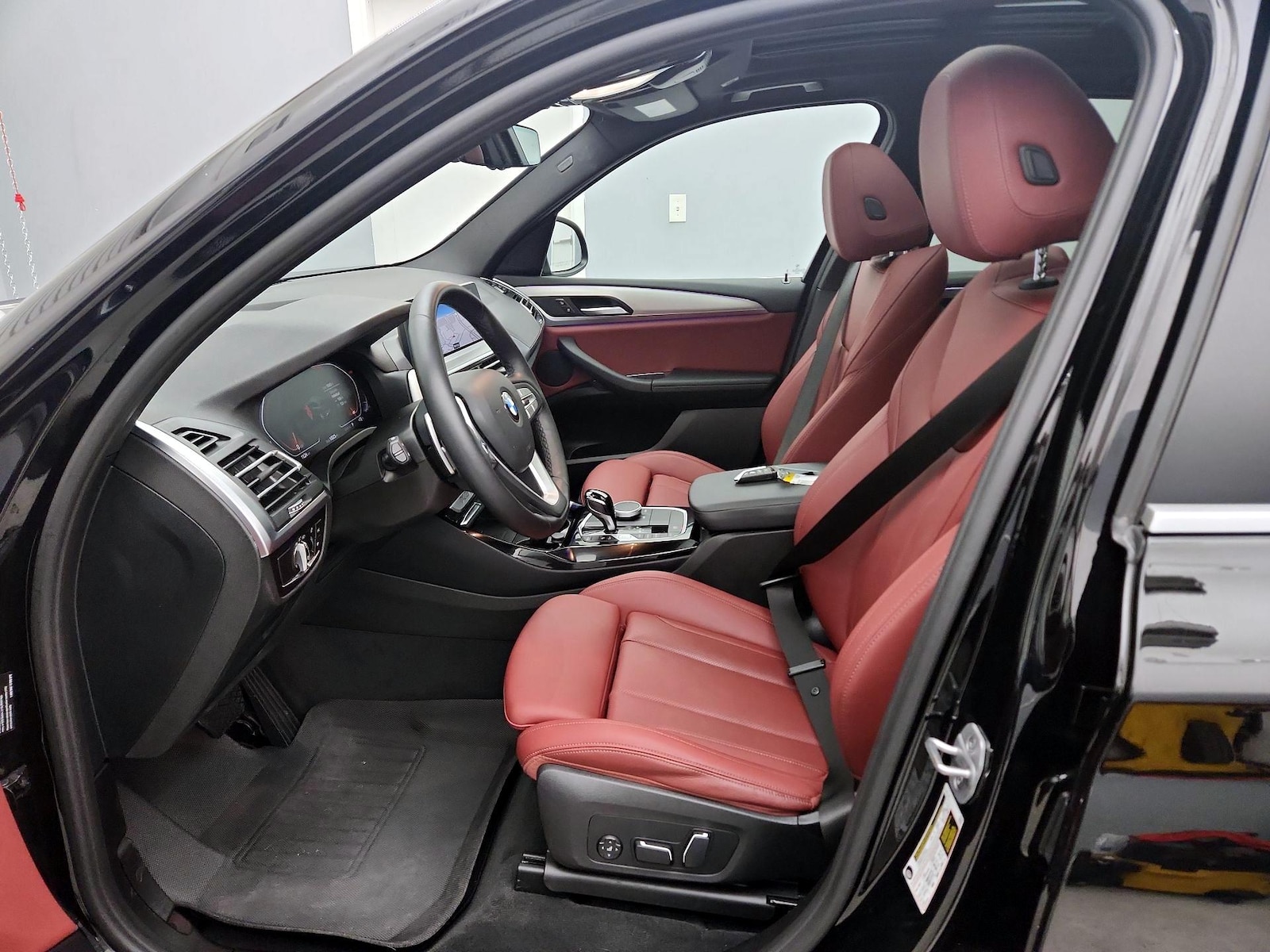Power Seat(s) & Side Airbags