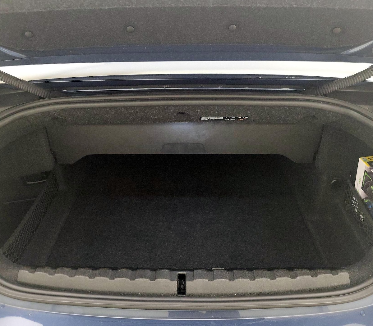 Trunk/Cargo (Seats Up)
