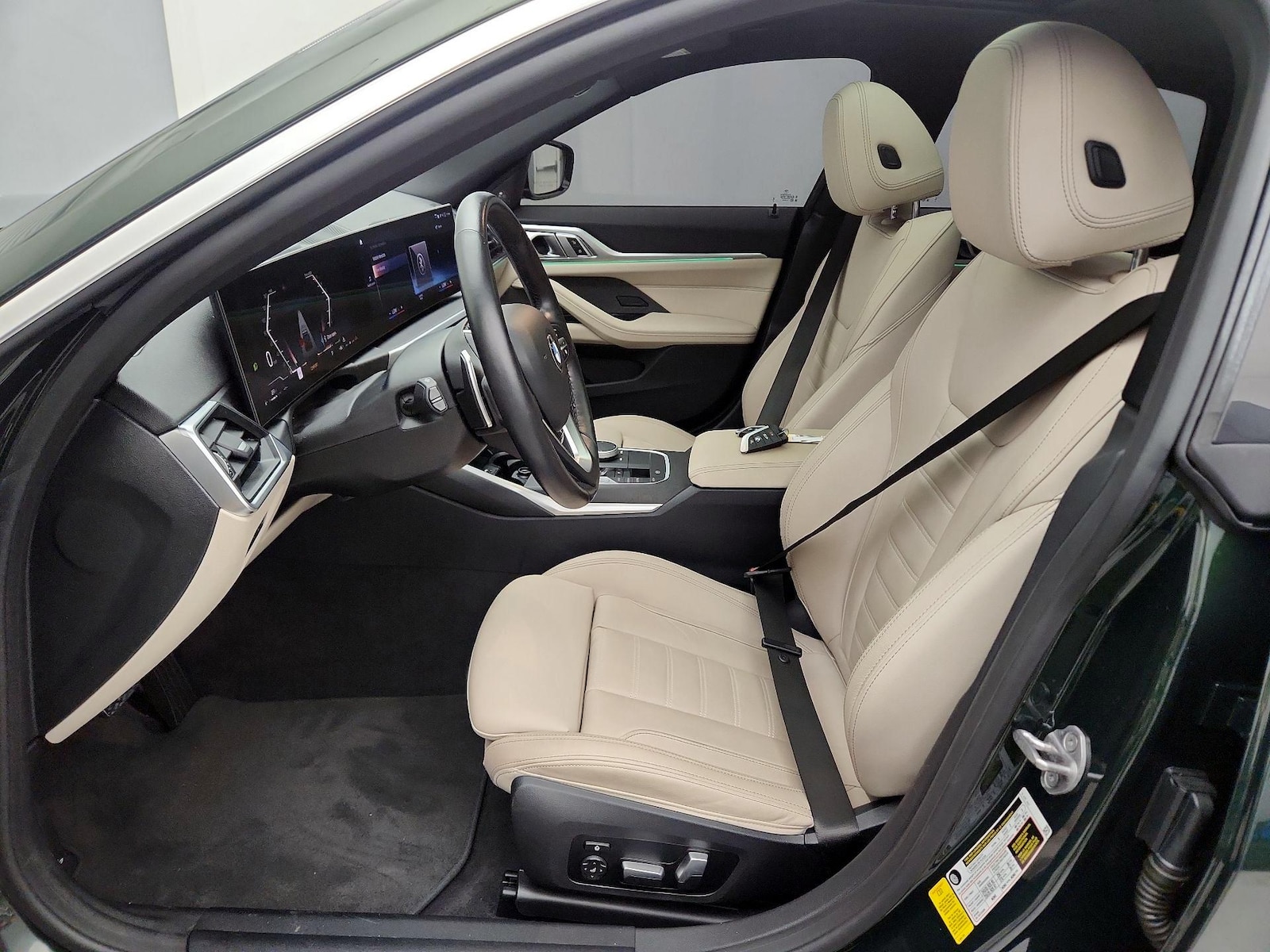 Power Seat(s) & Side Airbags
