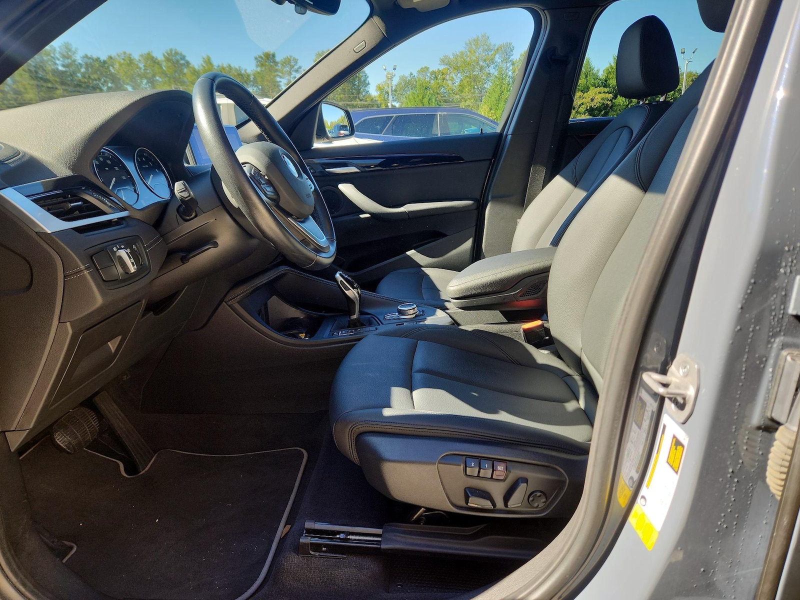 Power Seat(s) & Side Airbags