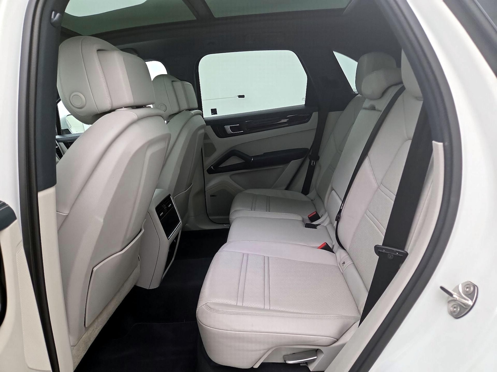 Rear Air Conditioning