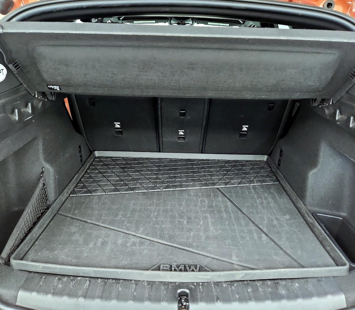 Trunk/Cargo (Seats Up)