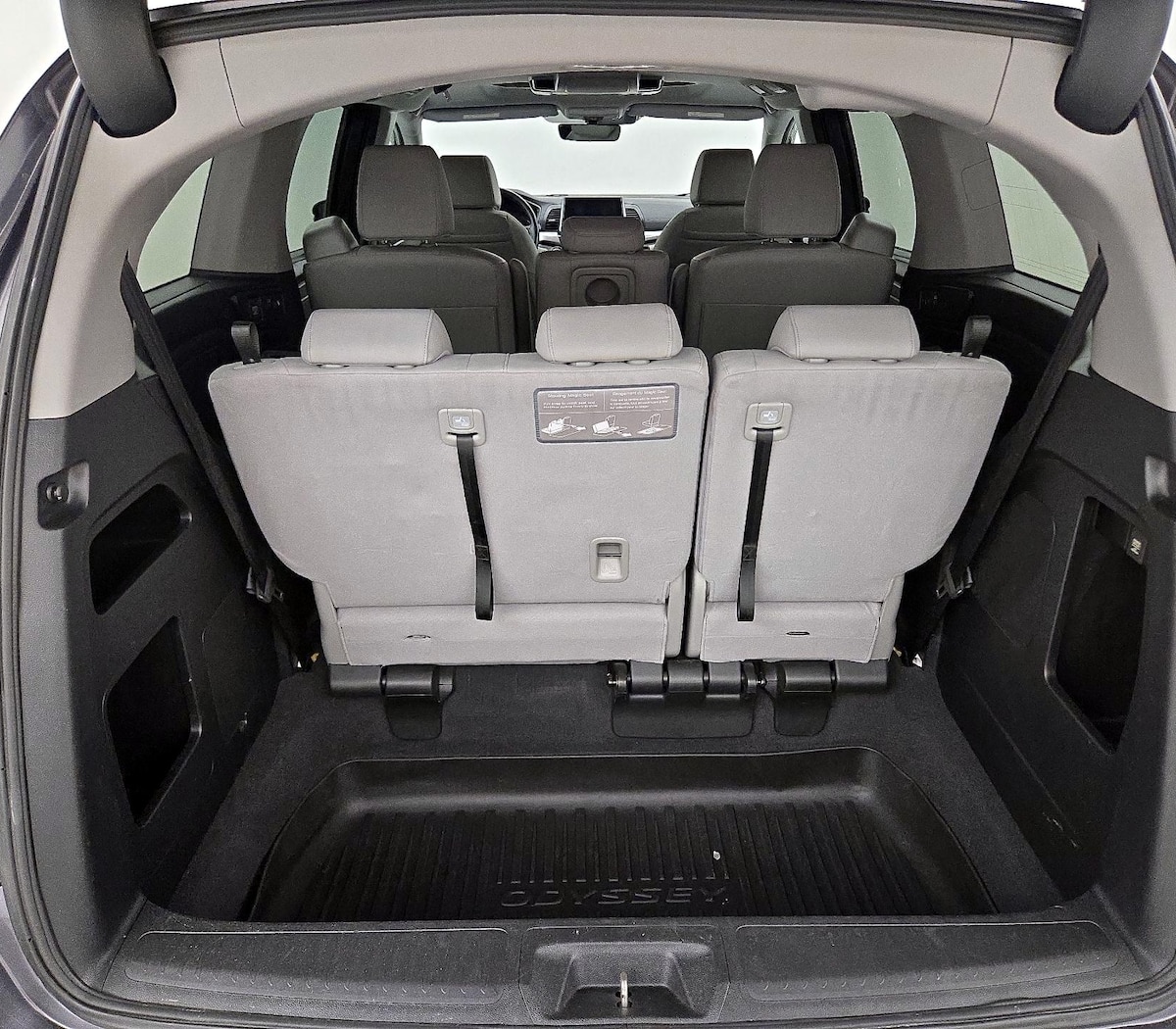 Trunk/Cargo (Seats Up)