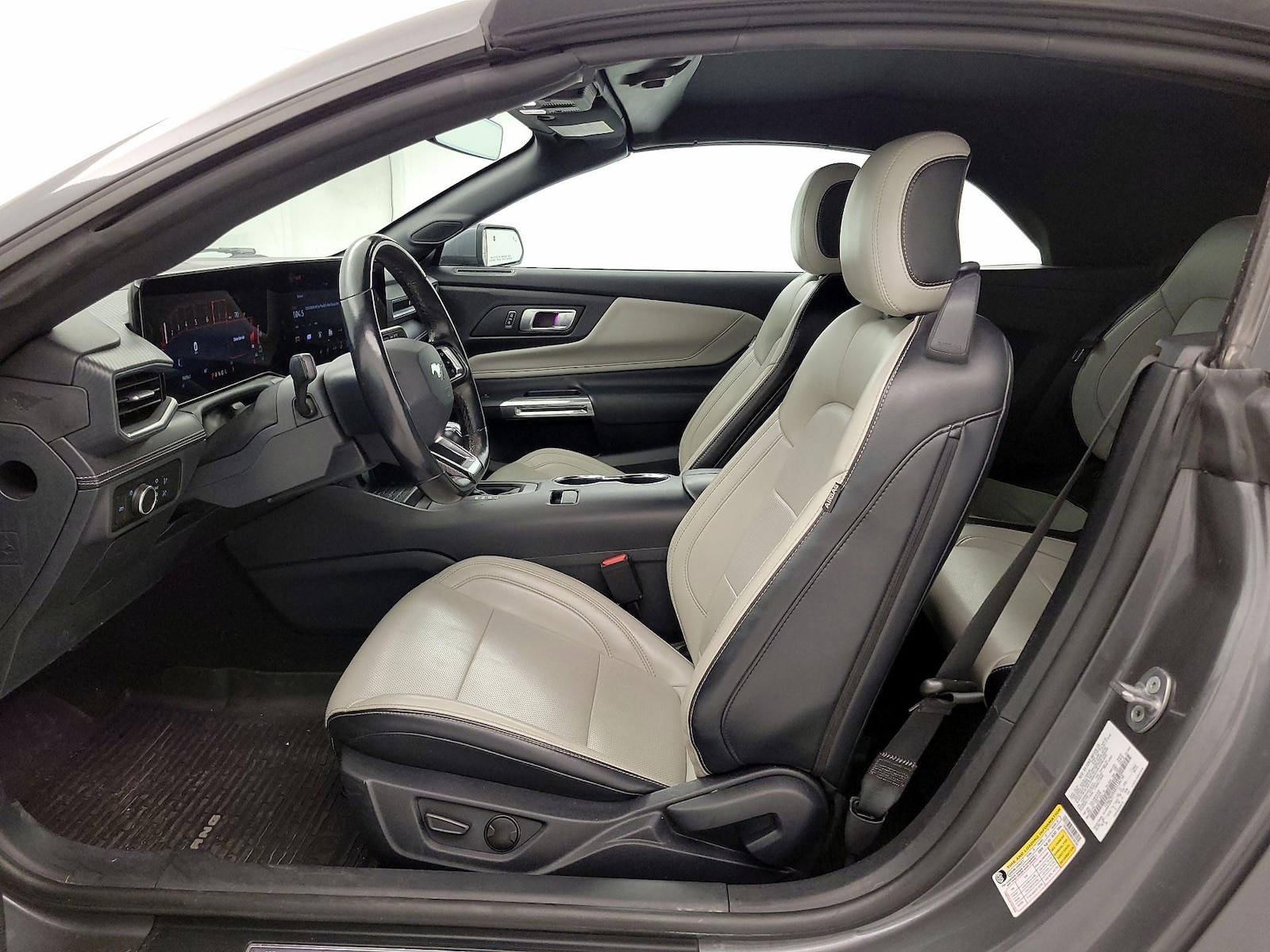 2024 Ford Mustang EcoBoost Premium - Photo 12
