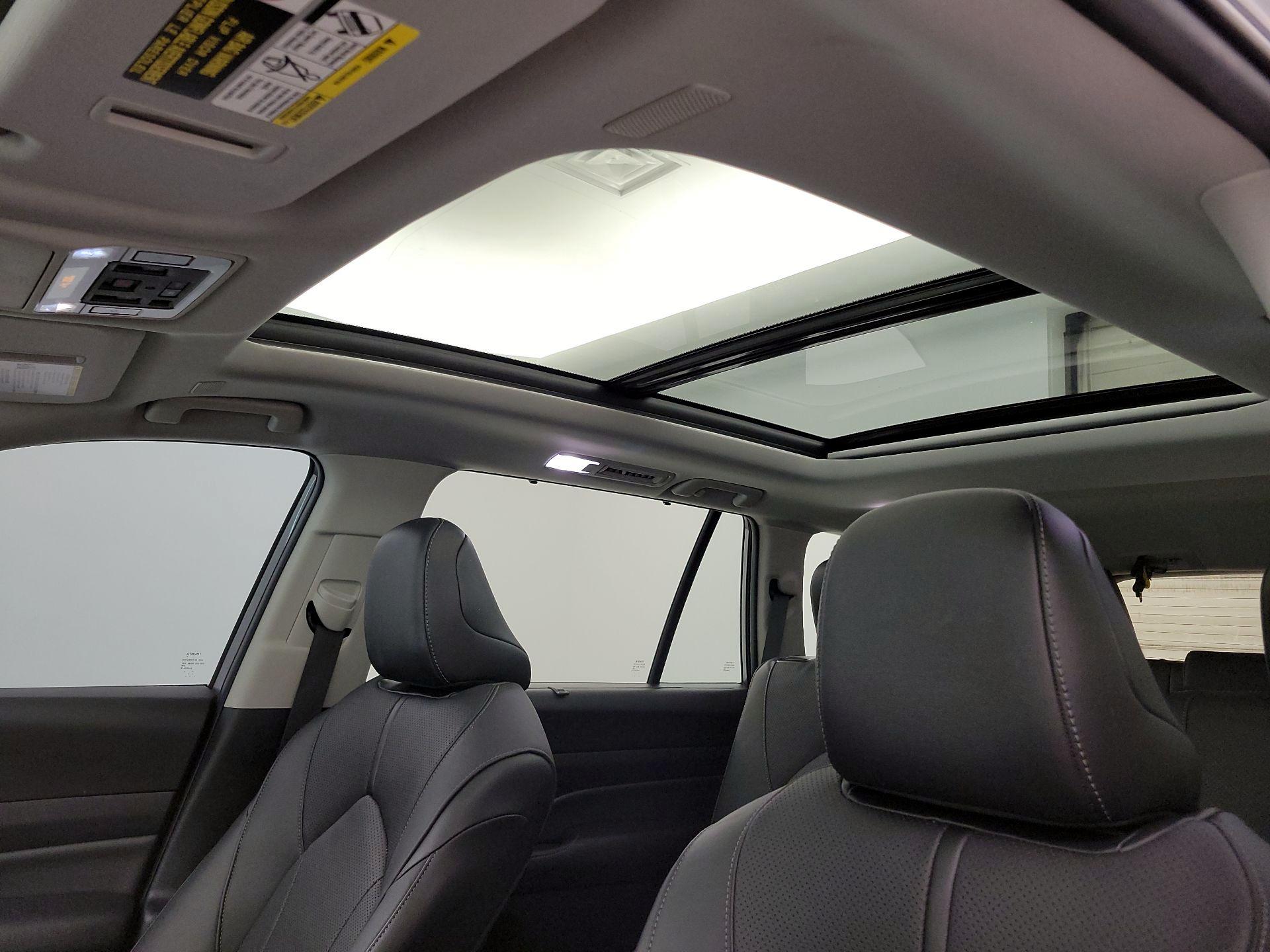 Thumbnail: 2025 Toyota Highlander - 19