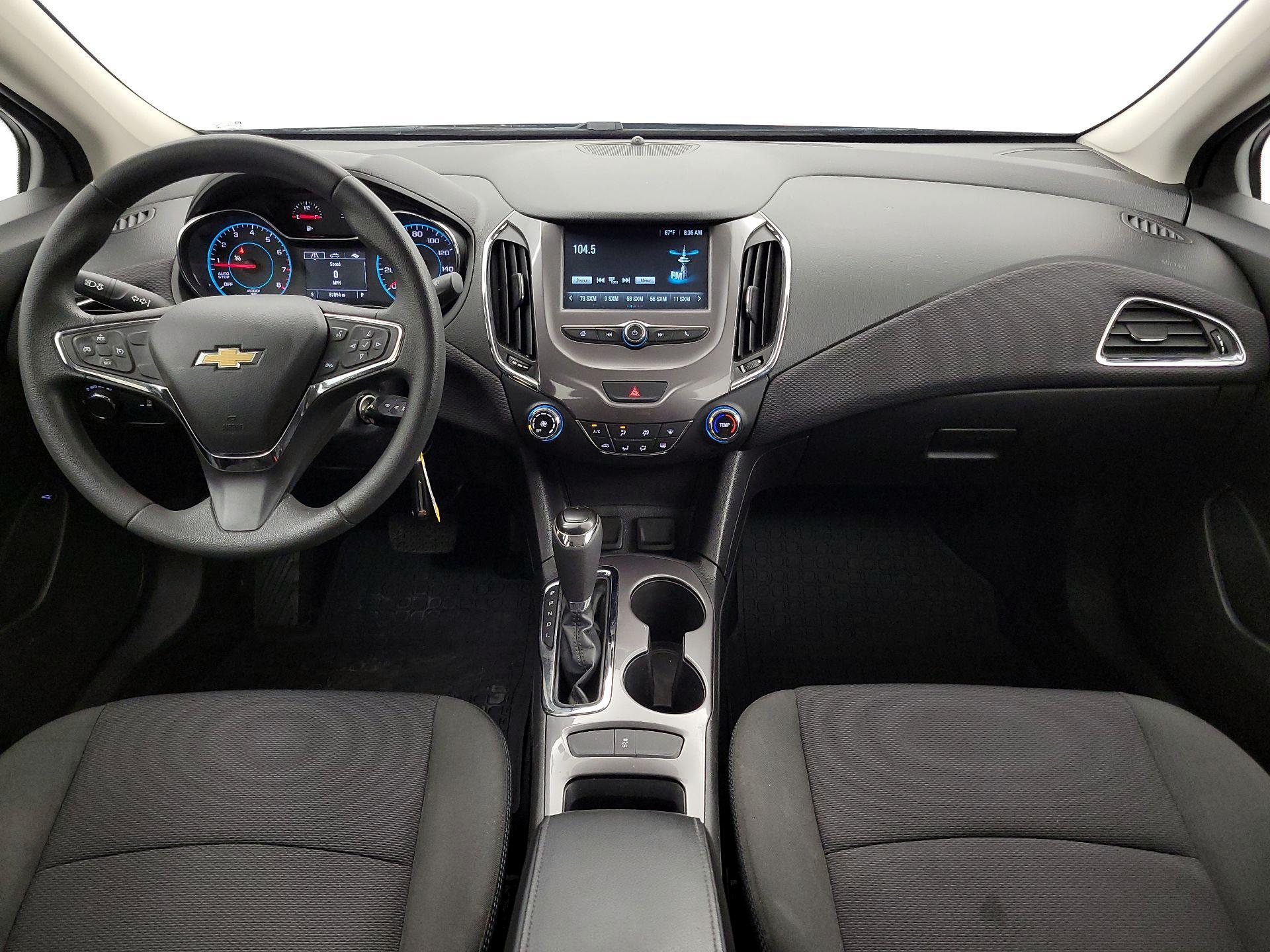 Thumbnail: 2017 Chevrolet Cruze - 9