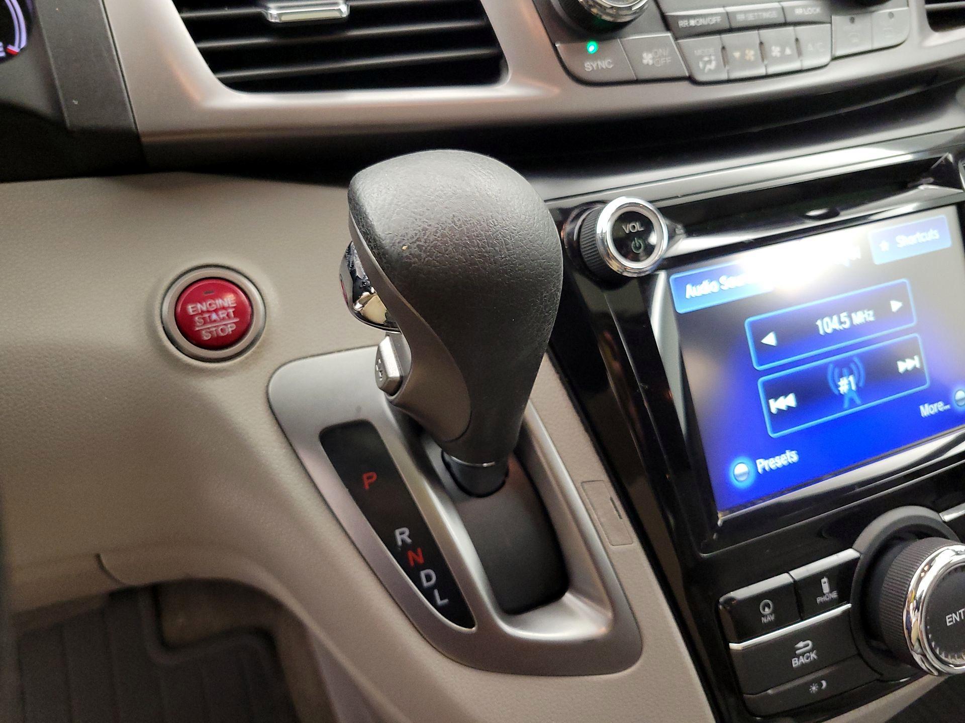 Thumbnail: 2016 Honda Odyssey - 18