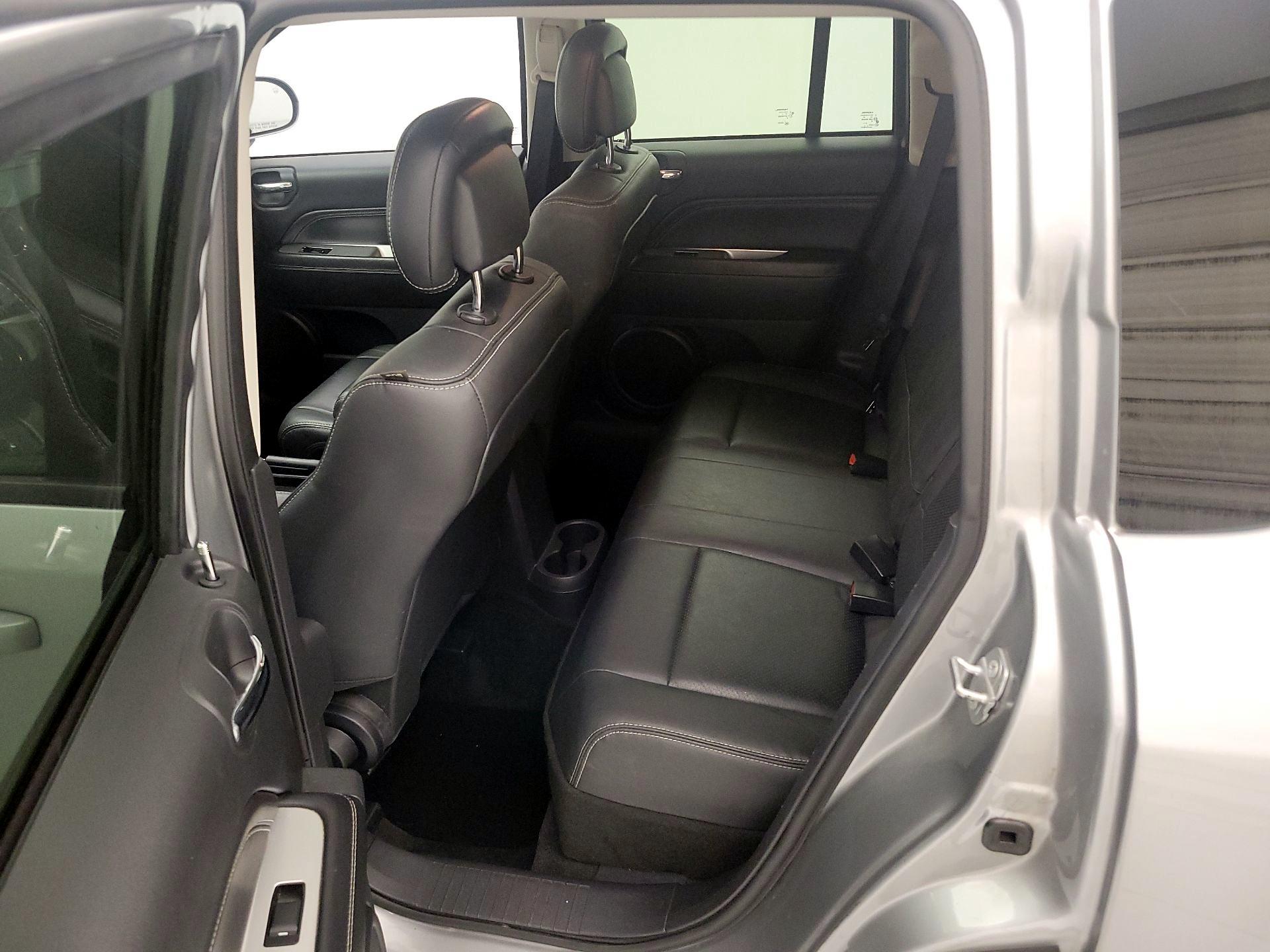 Thumbnail: 2015 Jeep Compass - 17