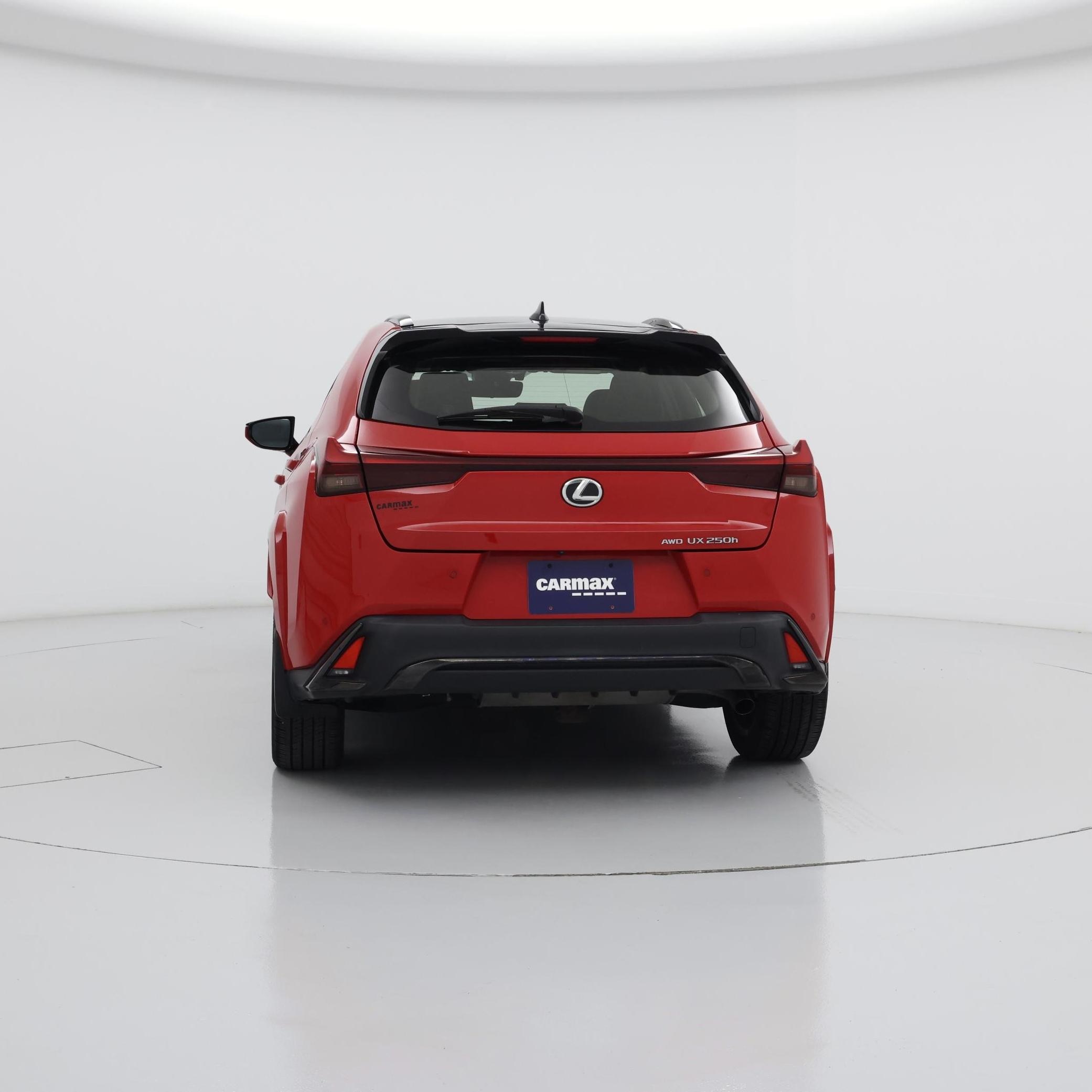 Thumbnail: 2023 Lexus UX - 6