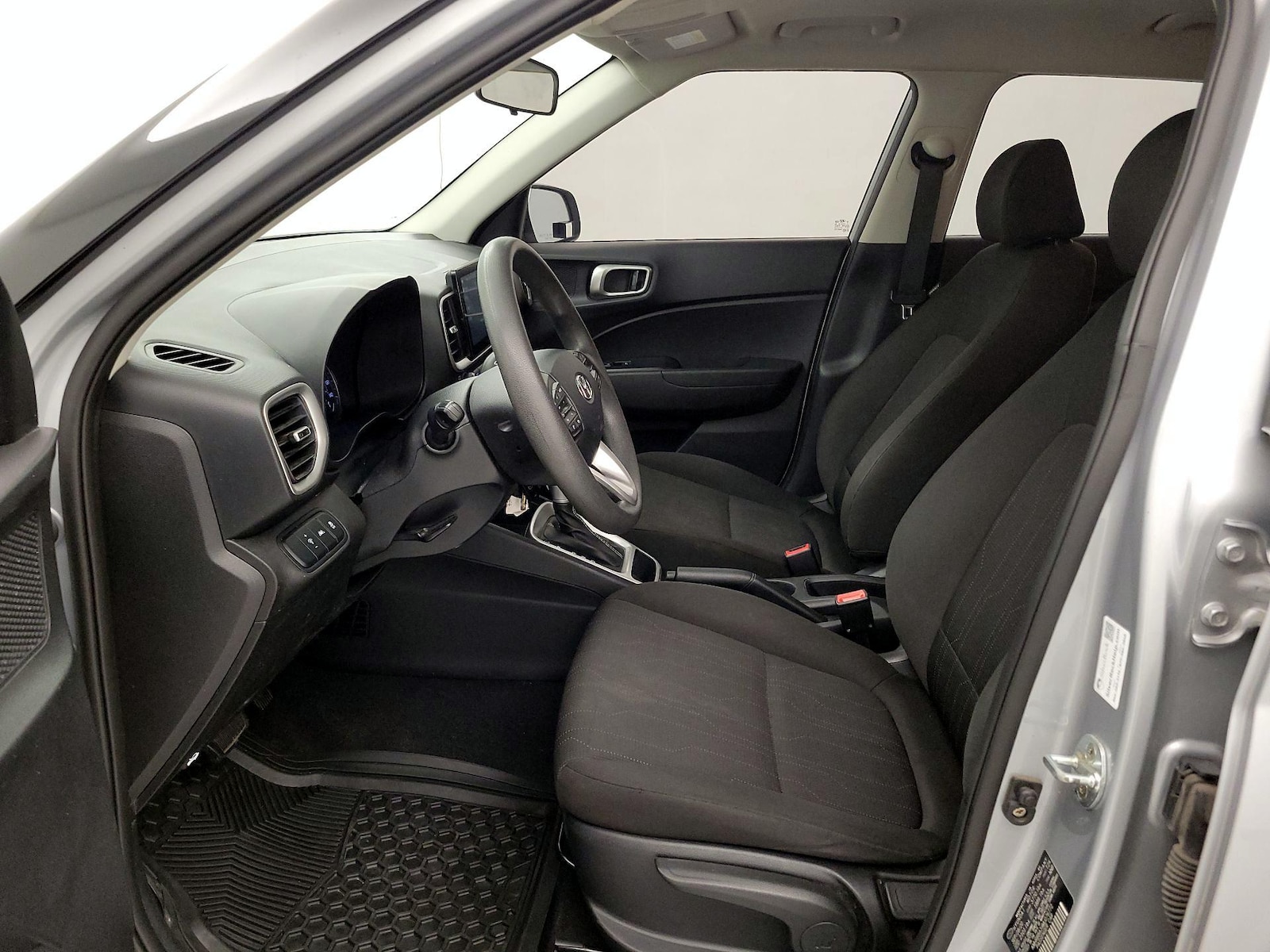 2021 Hyundai Venue SE - Photo 12