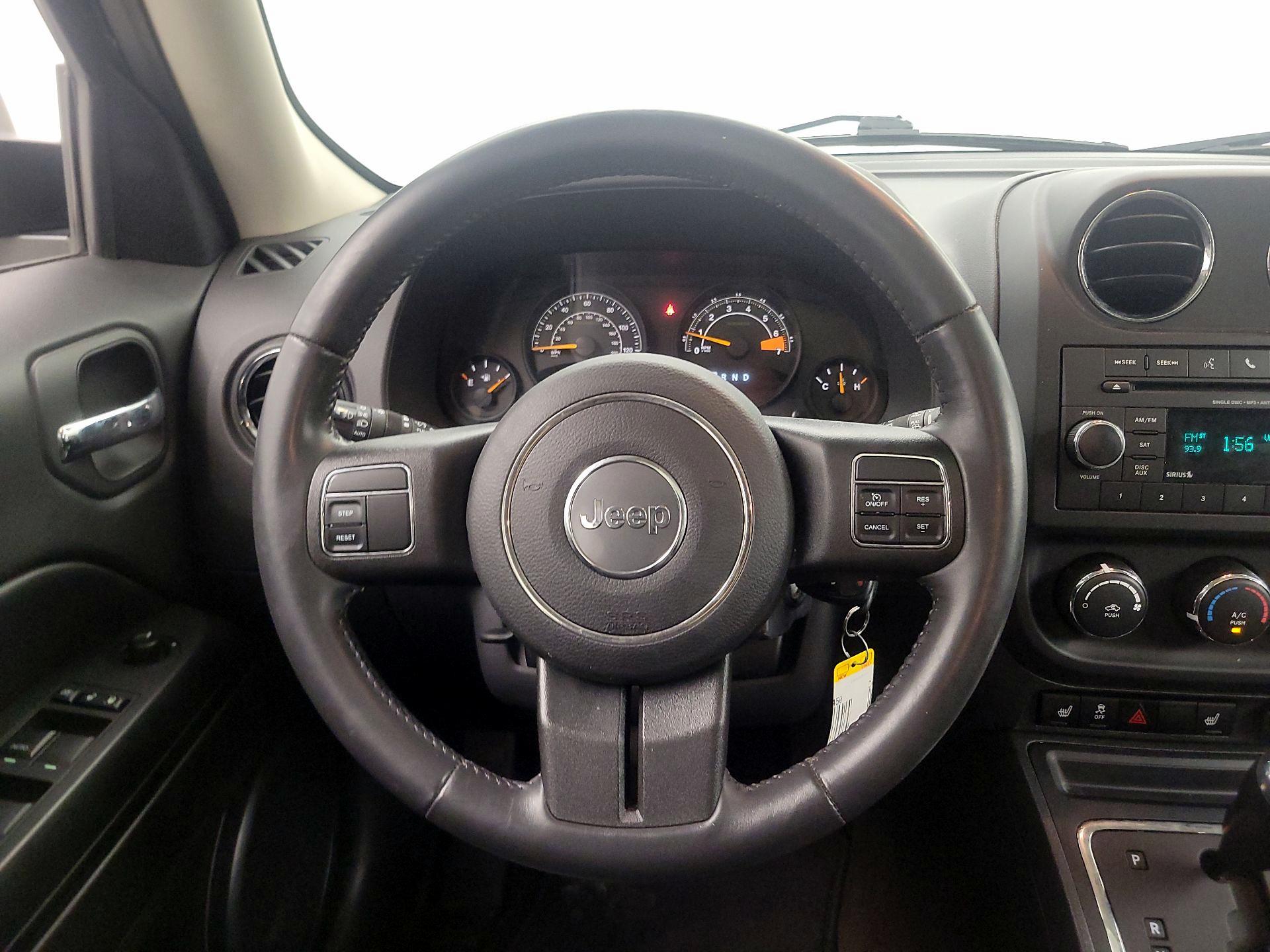 Thumbnail: 2017 Jeep Patriot - 10