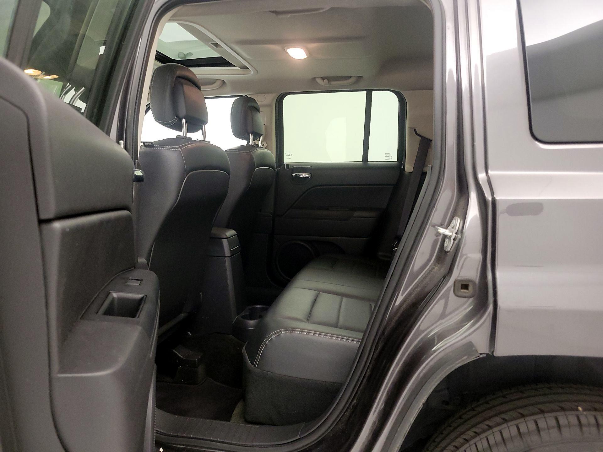 Thumbnail: 2017 Jeep Patriot - 18