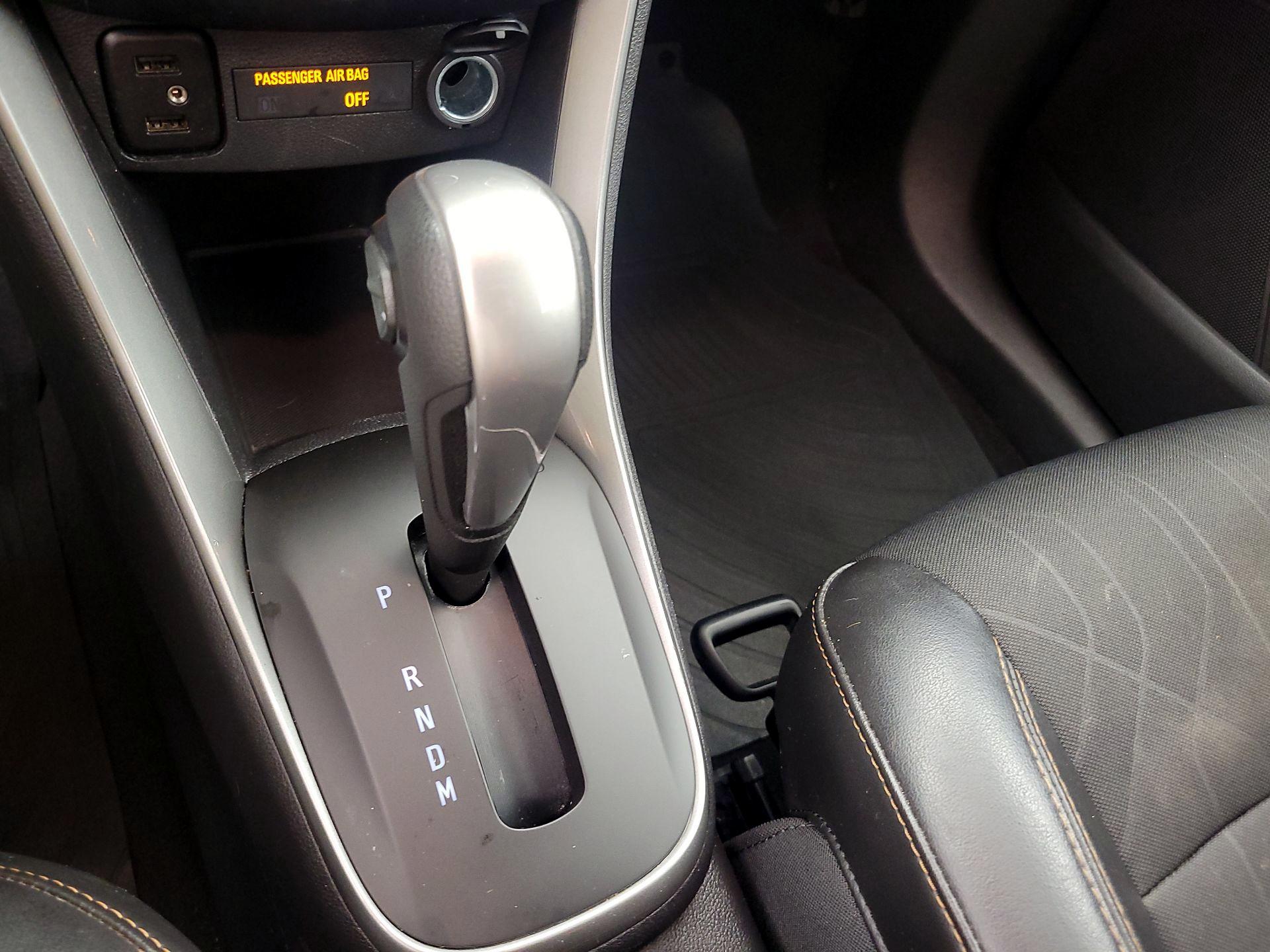 Thumbnail: 2019 Chevrolet Trax - 17