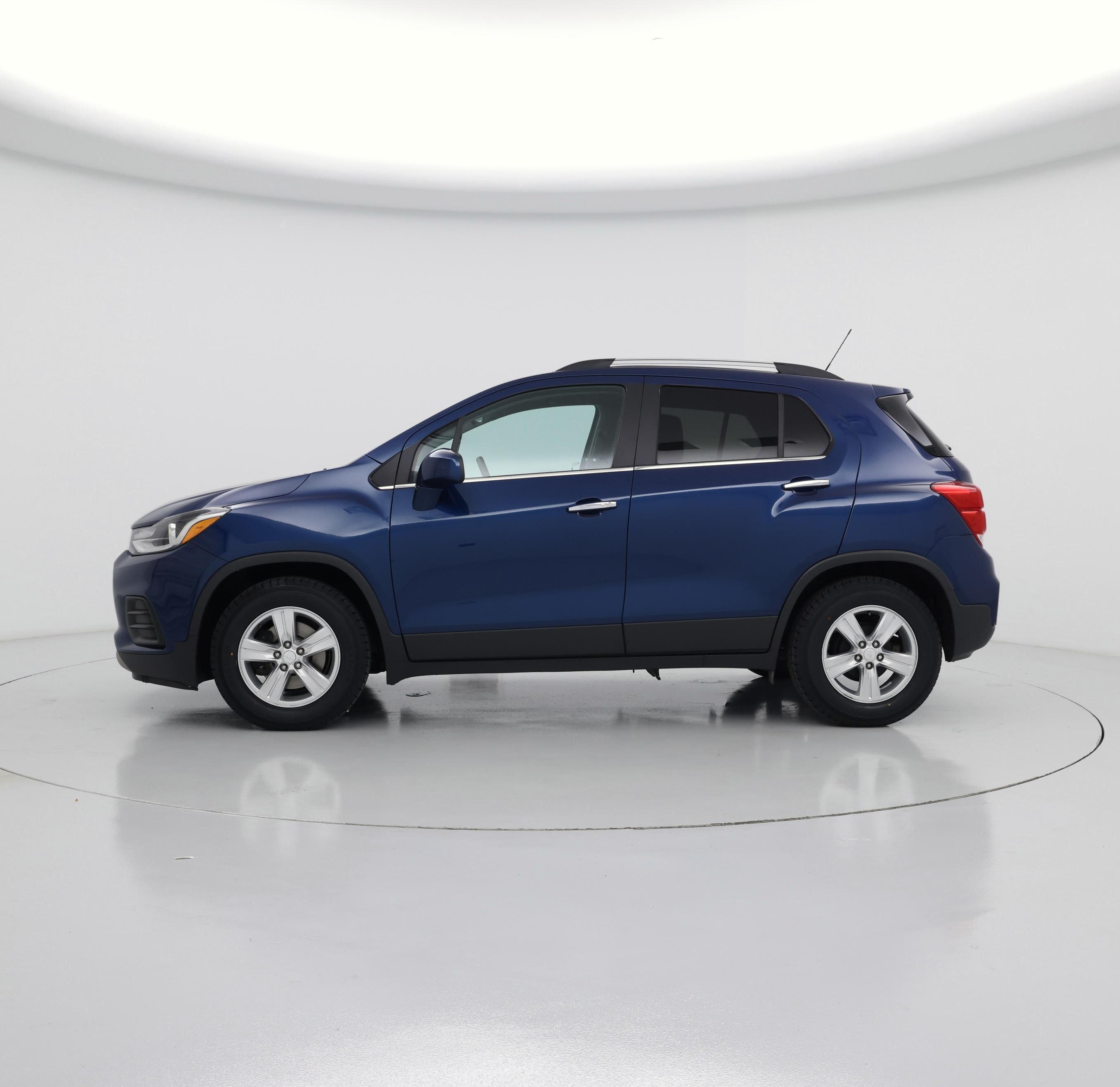 Thumbnail: 2019 Chevrolet Trax - 3