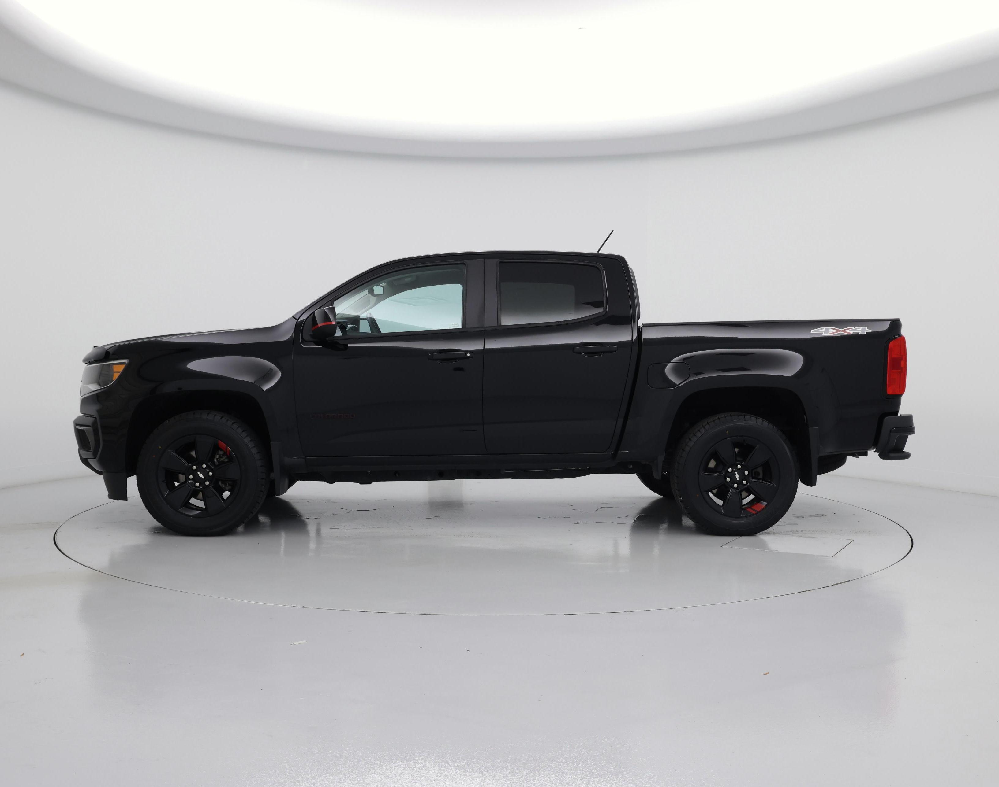 Thumbnail: 2021 Chevrolet Colorado - 3