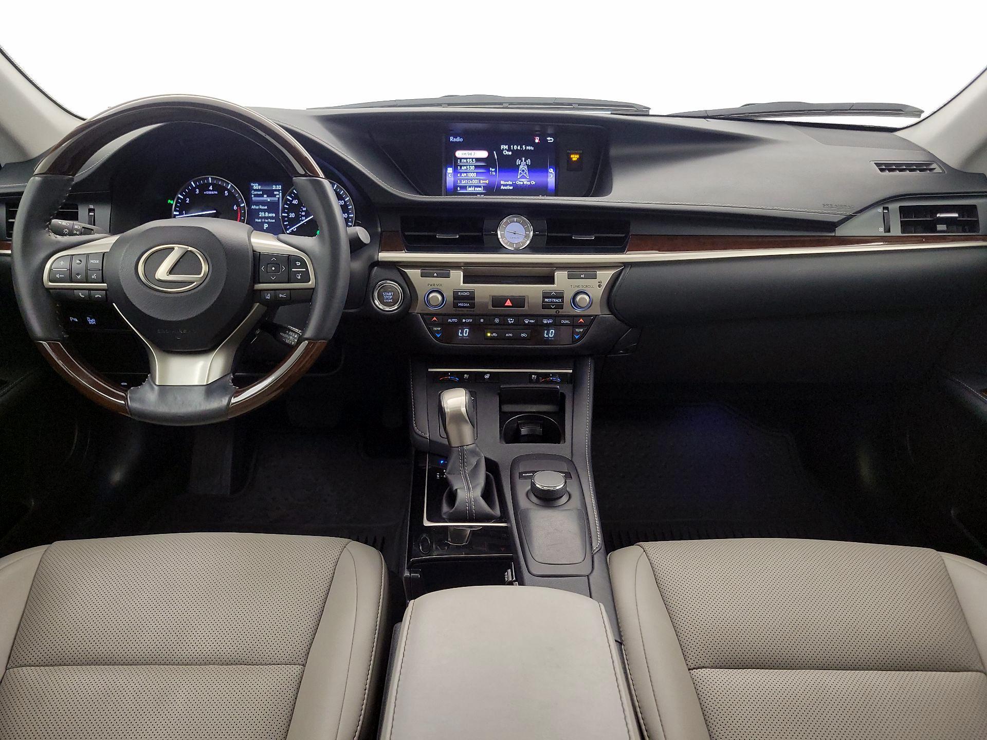 Thumbnail: 2017 Lexus ES - 9