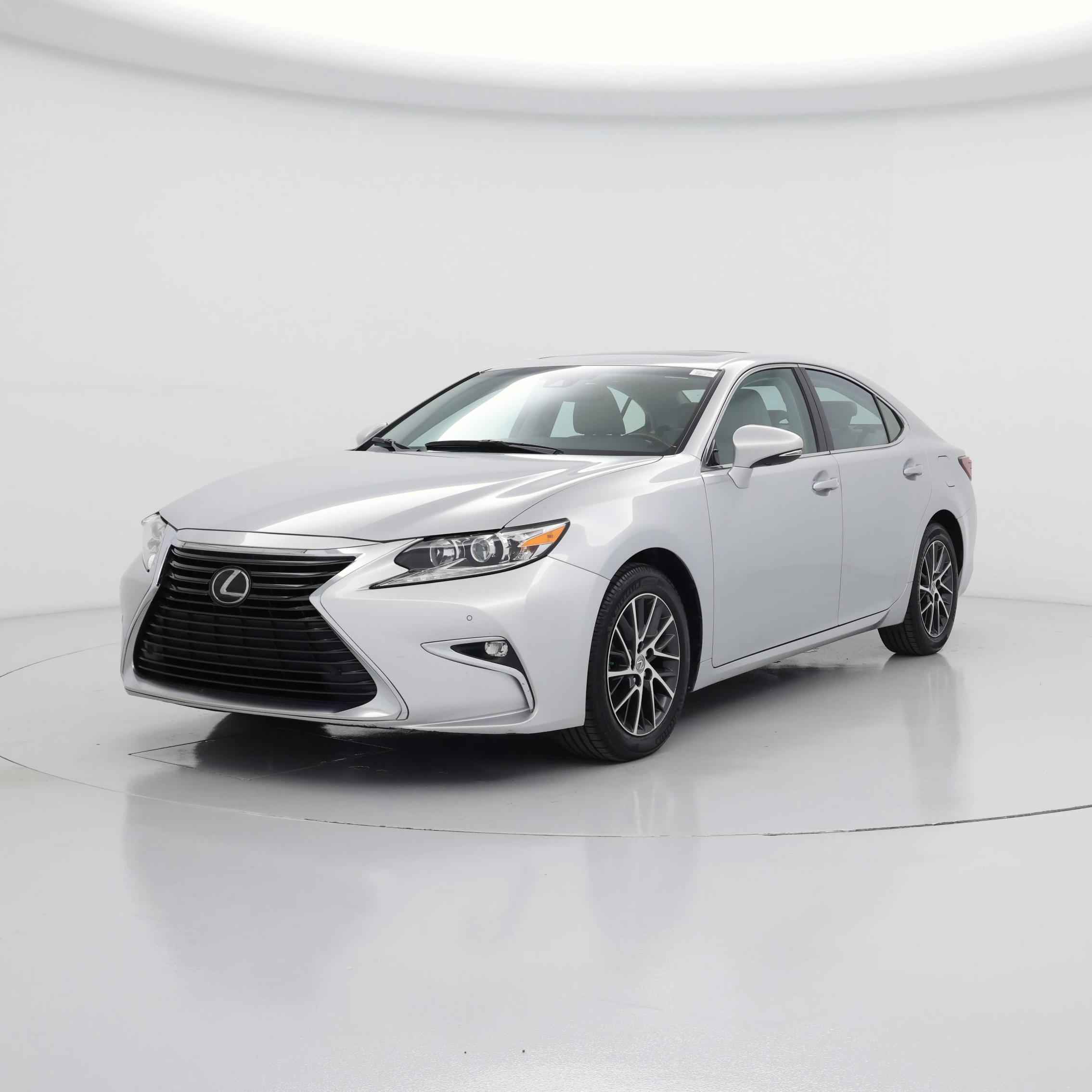 Thumbnail: 2017 Lexus ES - 4