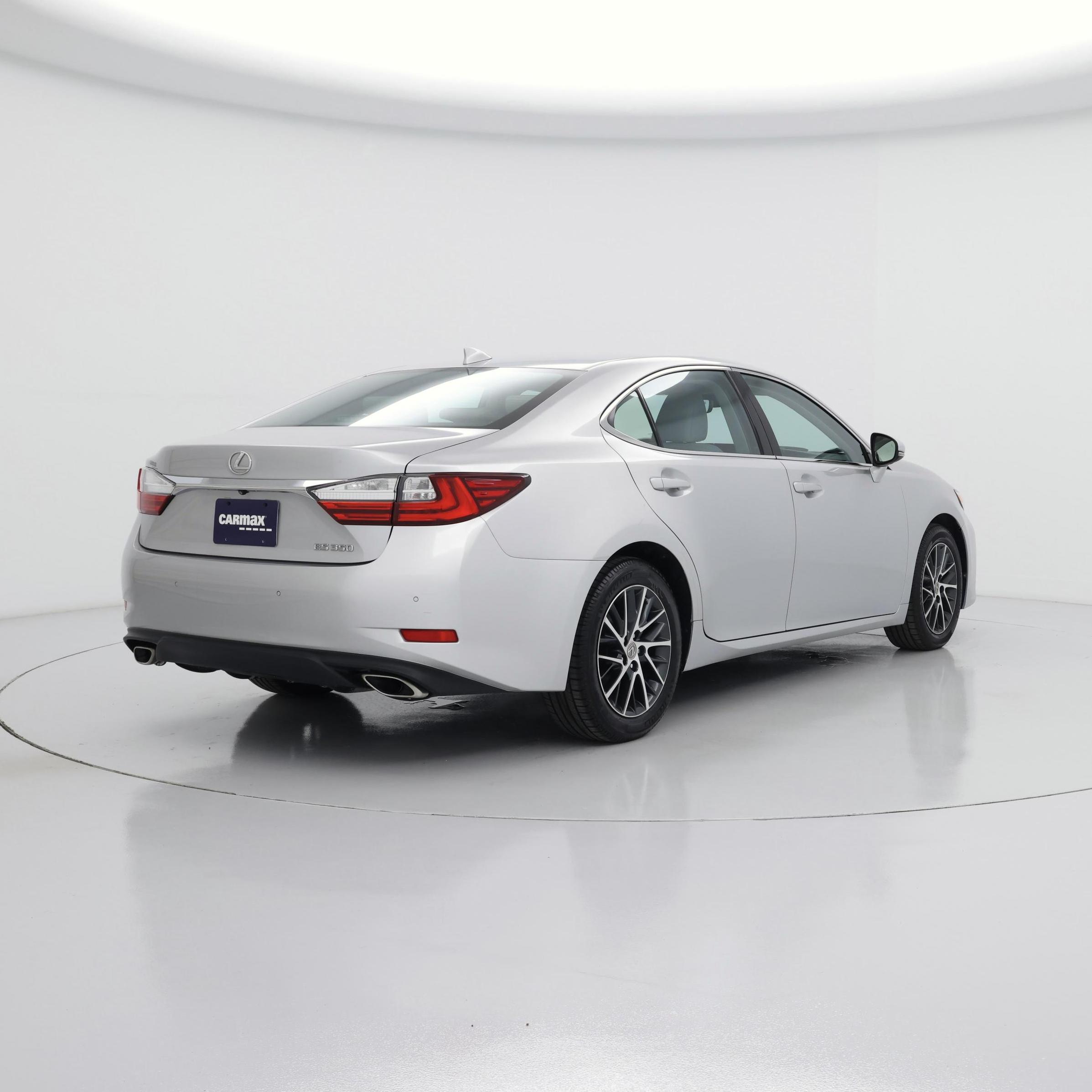 Thumbnail: 2017 Lexus ES - 8