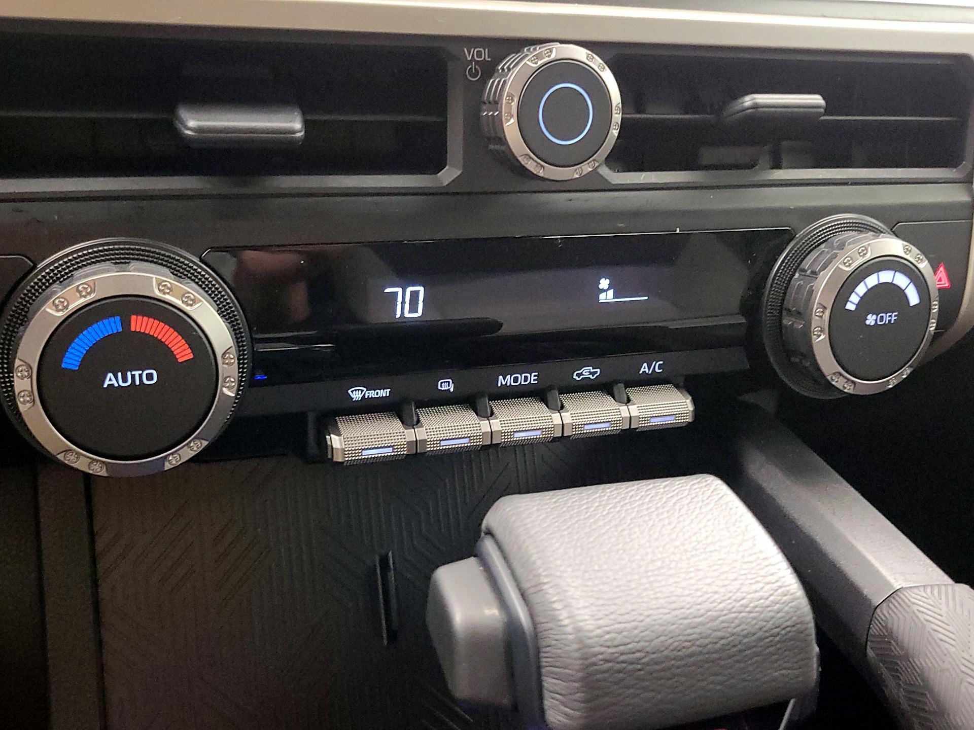 Thumbnail: 2024 Toyota Tacoma - 16