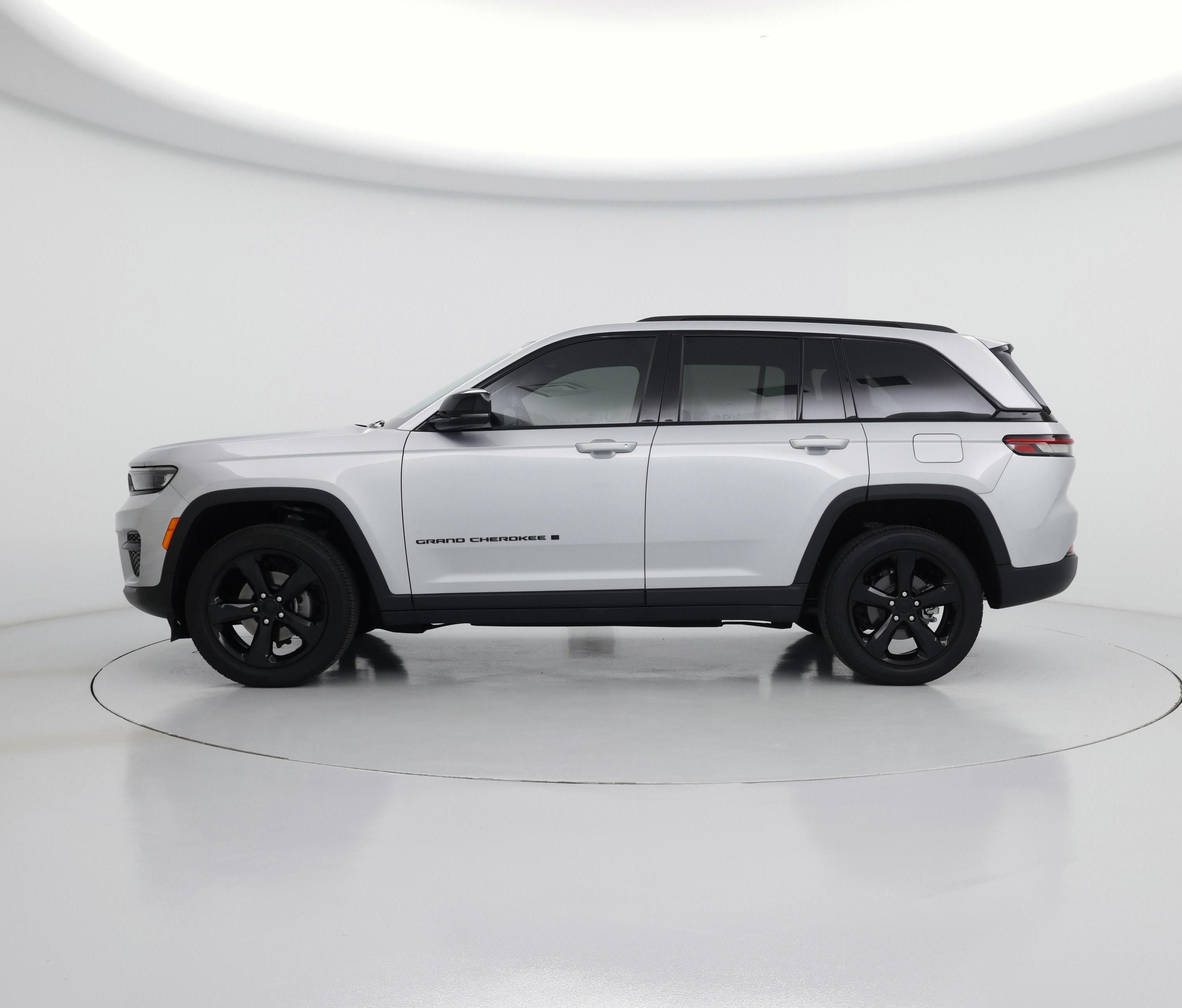 Thumbnail: 2023 Jeep Grand Cherokee - 3
