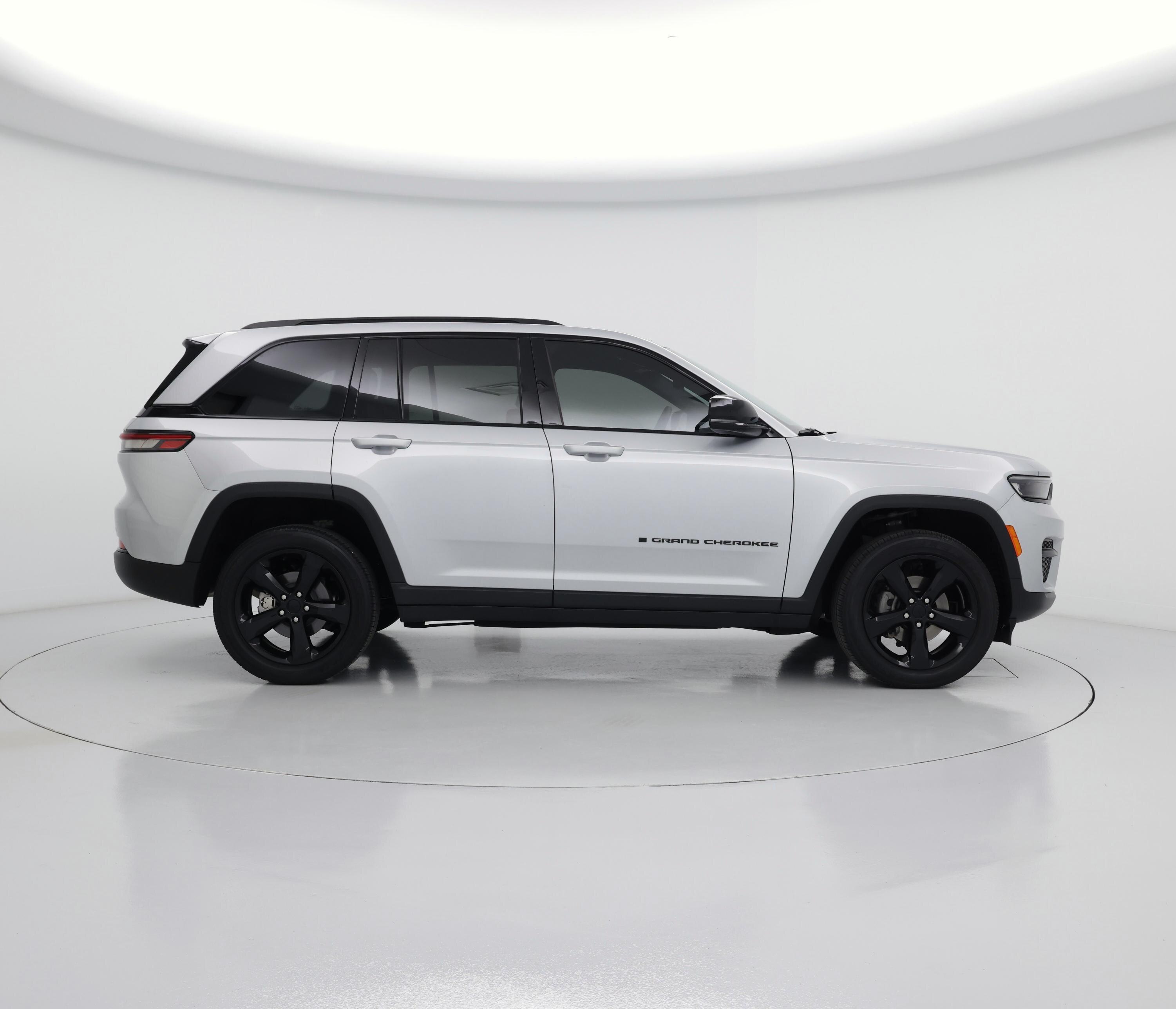 Thumbnail: 2023 Jeep Grand Cherokee - 7