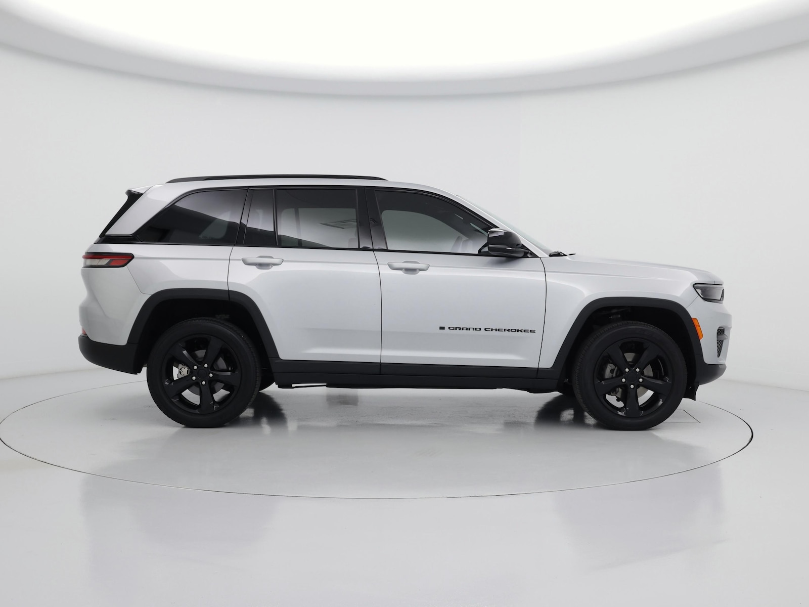 2023 Jeep Grand Cherokee Altitude - Photo 8