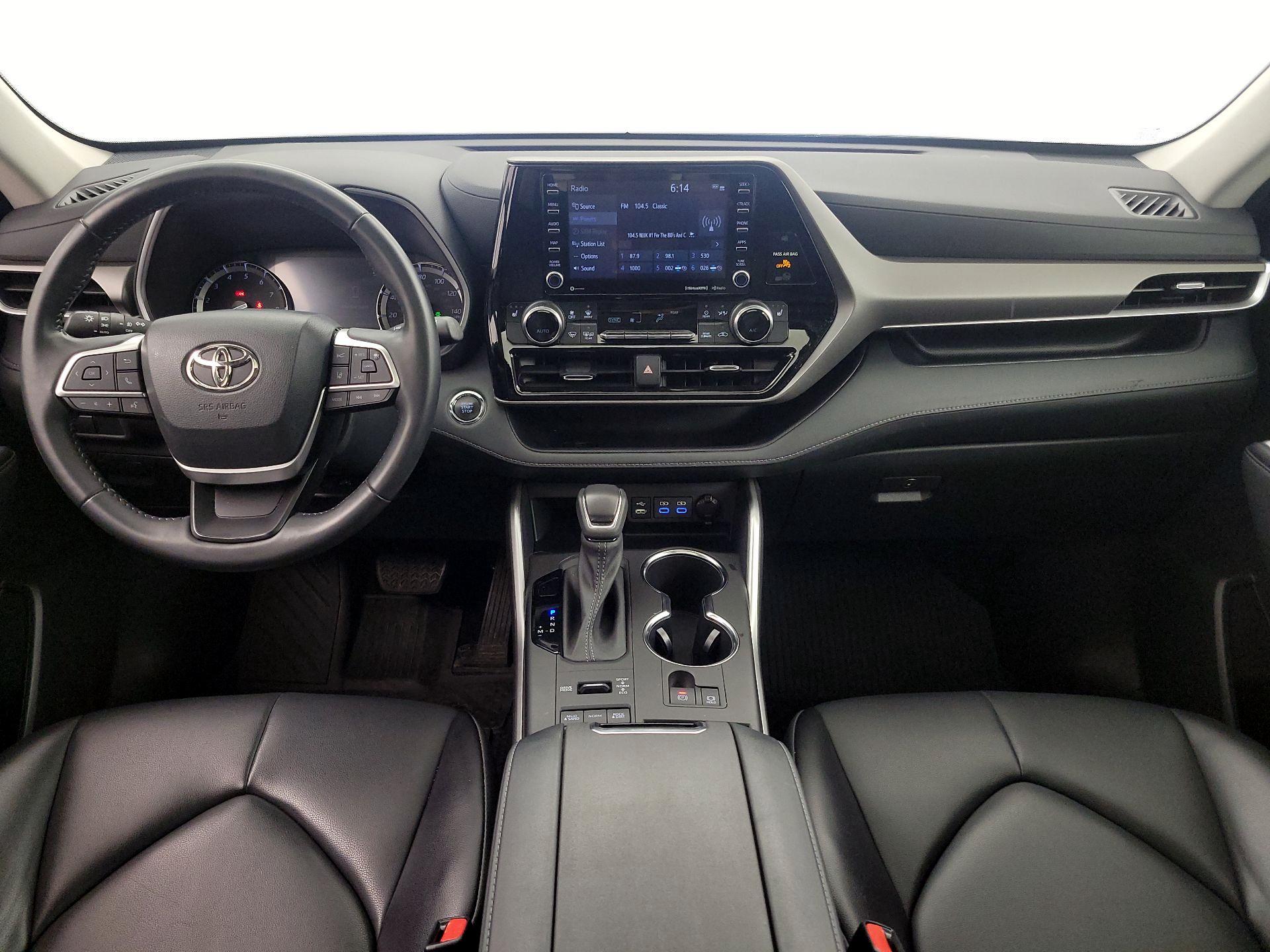 Thumbnail: 2022 Toyota Highlander - 9