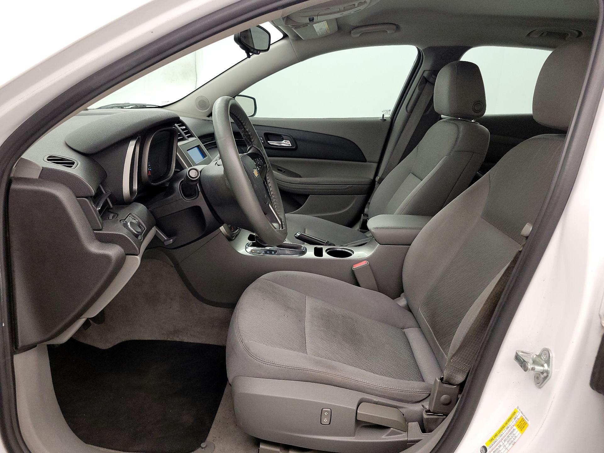 Thumbnail: 2015 Chevrolet Malibu - 11