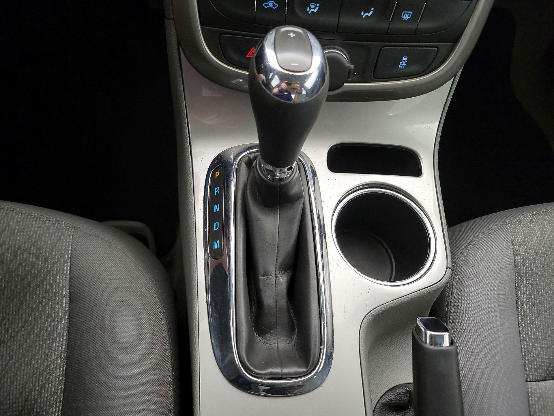 Thumbnail: 2015 Chevrolet Malibu - 16