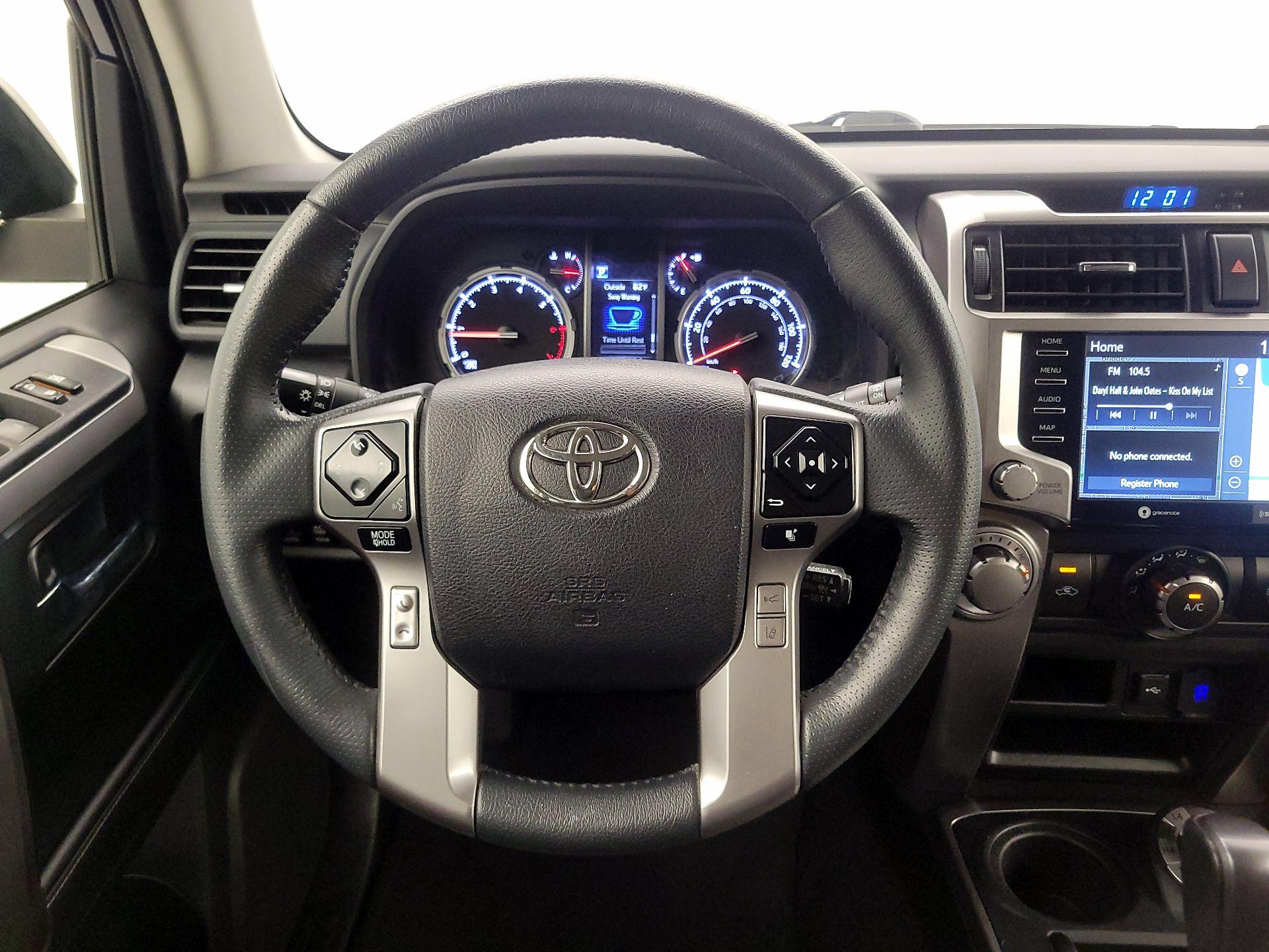 Thumbnail: 2022 Toyota 4Runner - 10