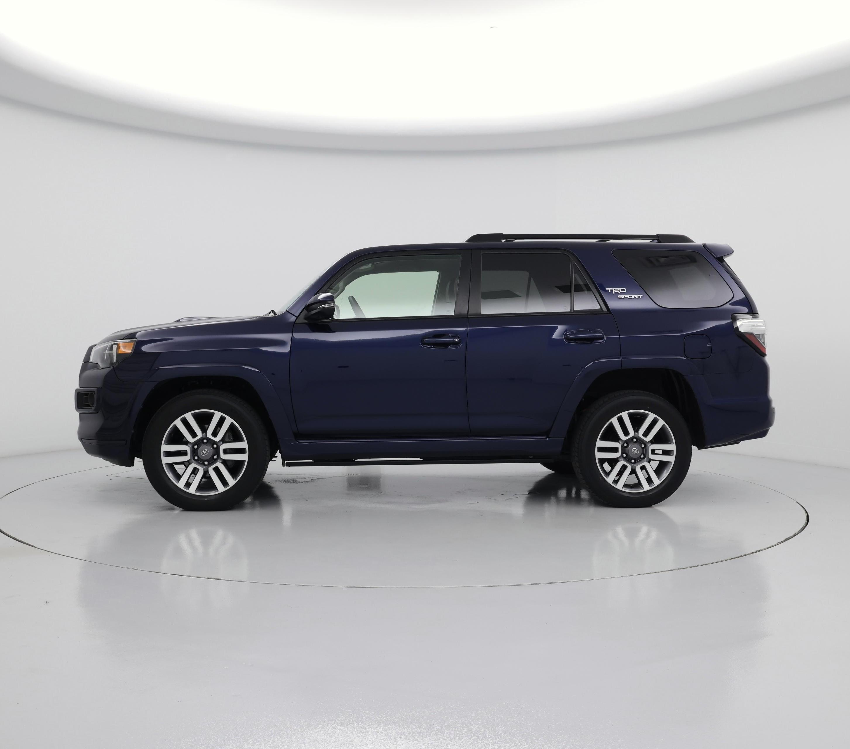 Thumbnail: 2022 Toyota 4Runner - 3