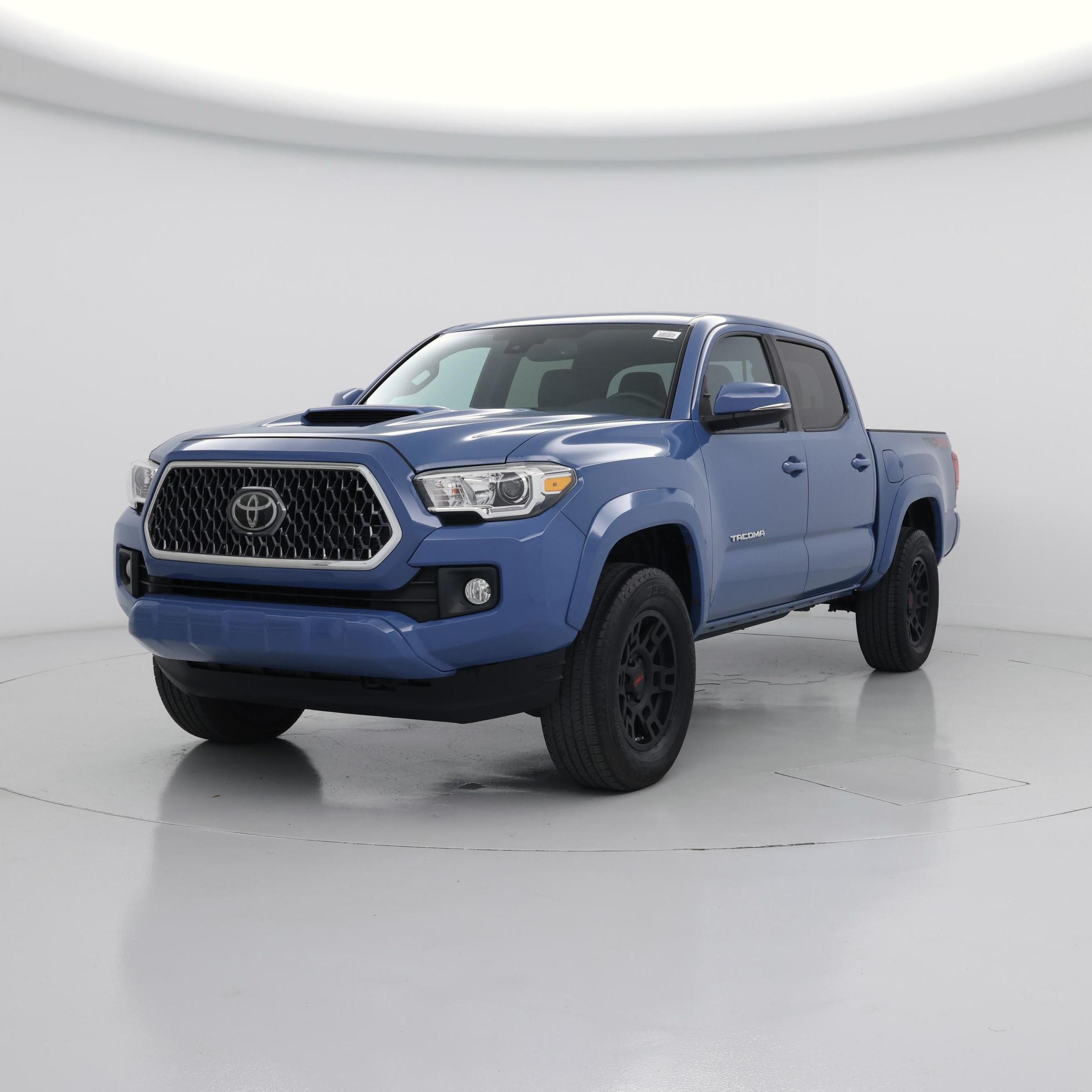 Thumbnail: 2019 Toyota Tacoma - 4
