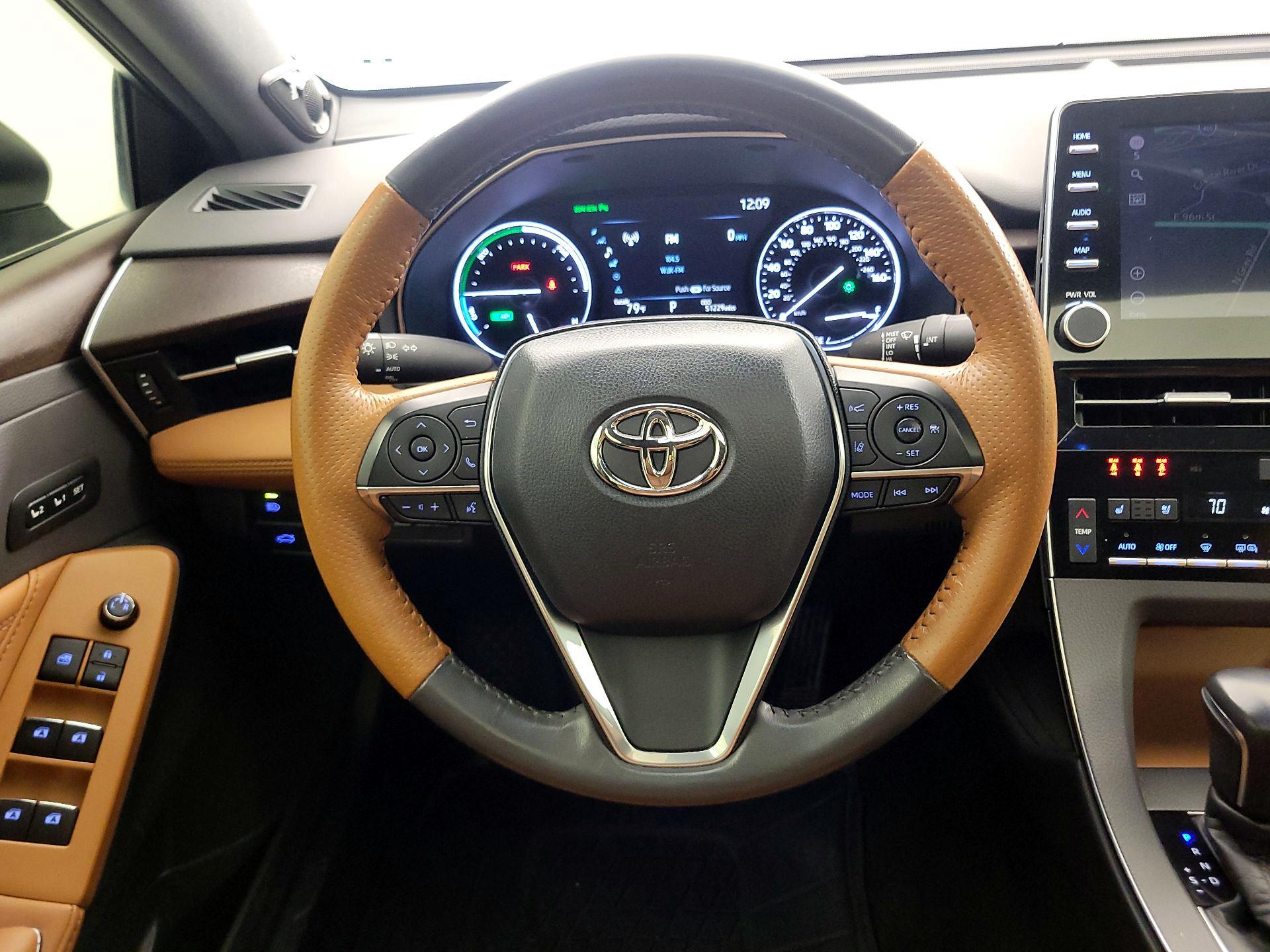 Thumbnail: 2021 Toyota Avalon - 10